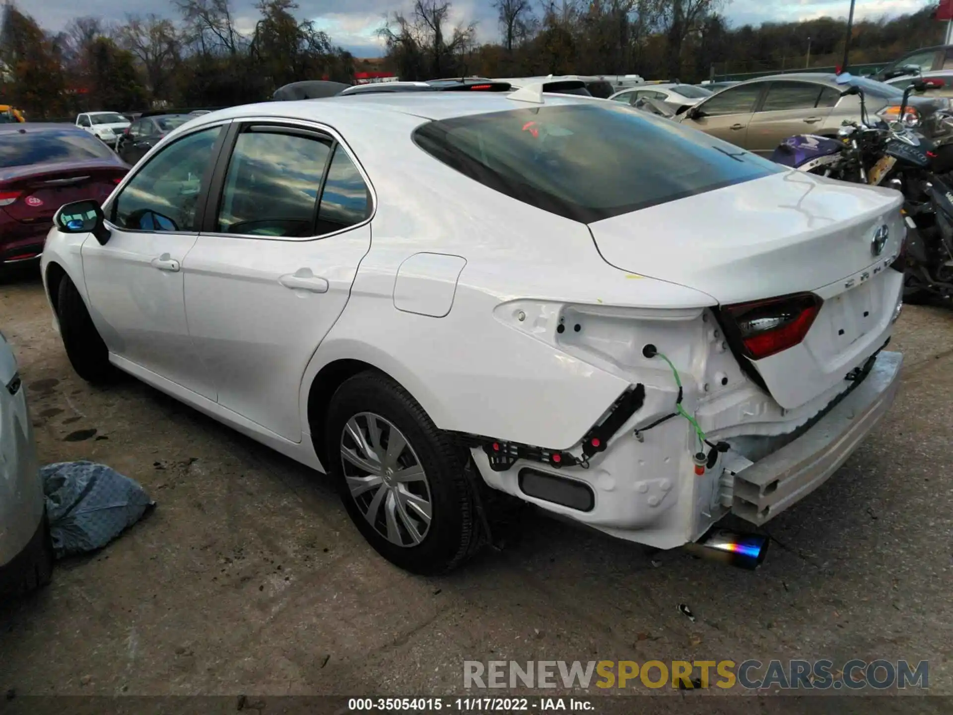 3 Photograph of a damaged car 4T1C31AK1NU576511 TOYOTA CAMRY 2022