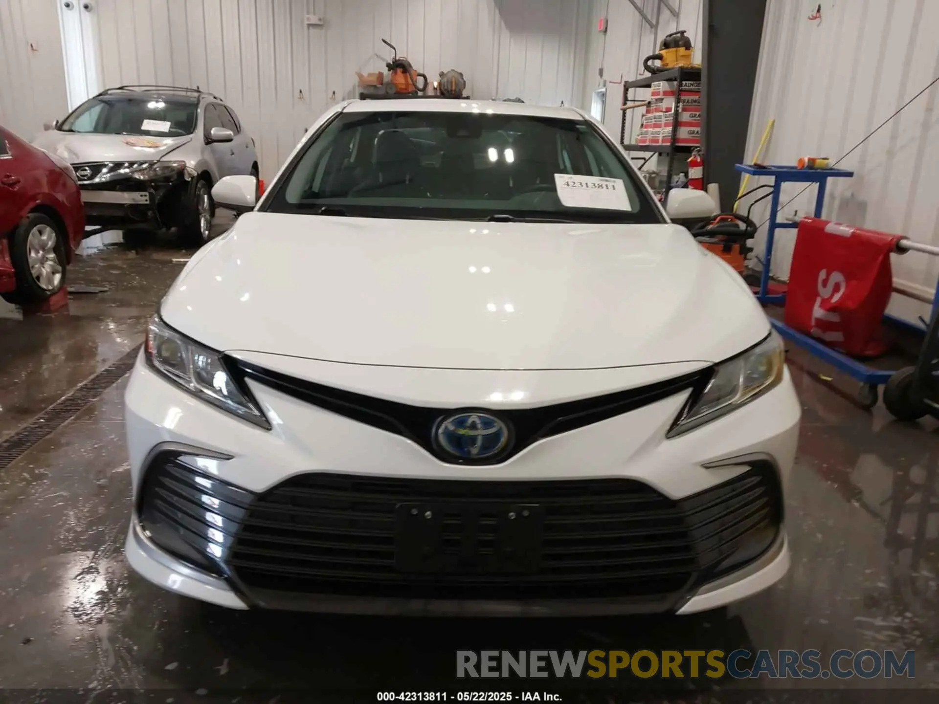 12 Photograph of a damaged car 4T1C31AK1NU583166 TOYOTA CAMRY 2022
