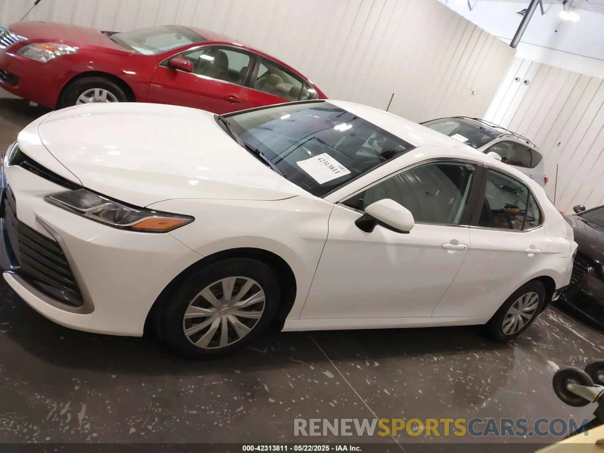 14 Photograph of a damaged car 4T1C31AK1NU583166 TOYOTA CAMRY 2022