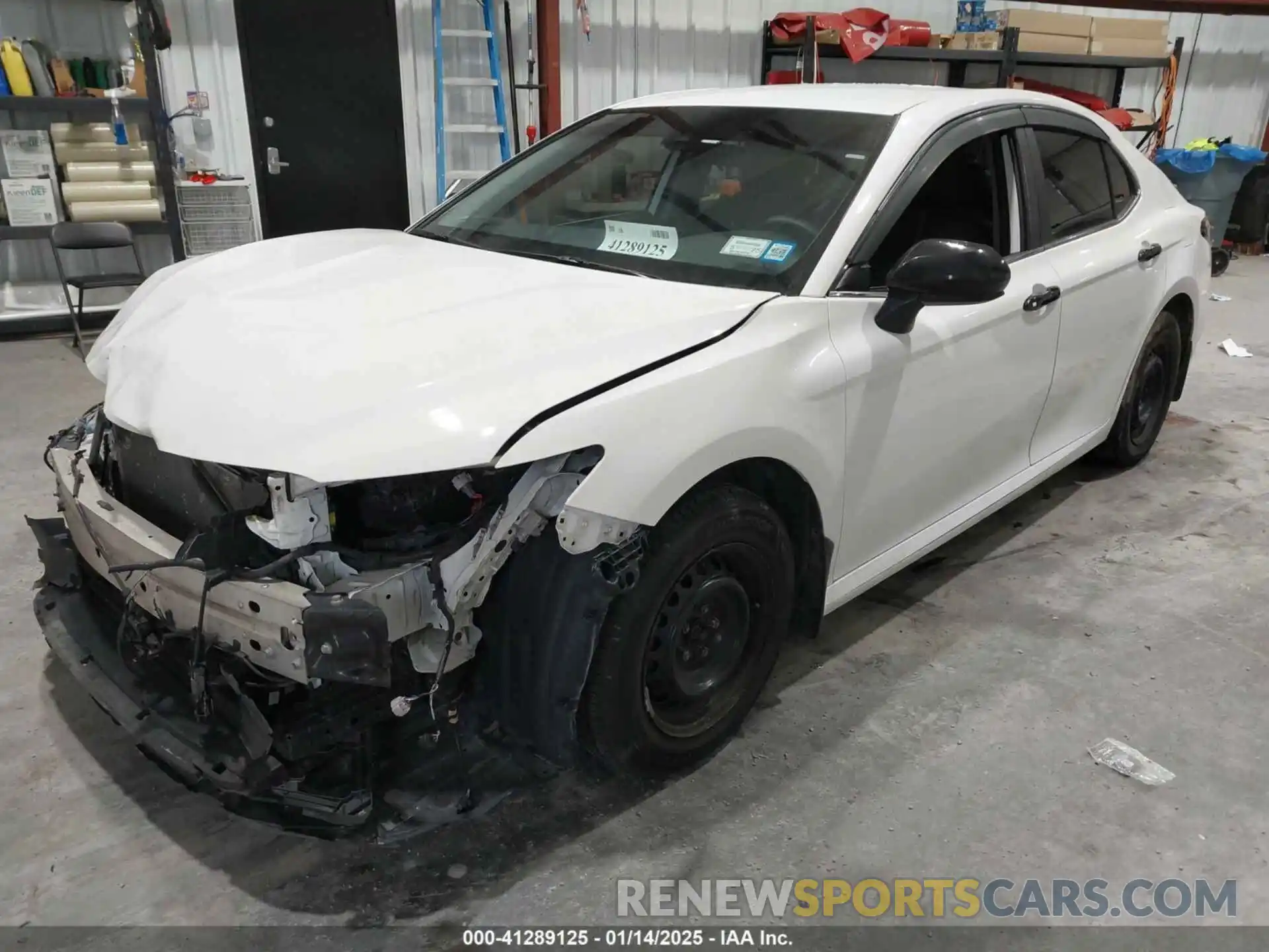 2 Photograph of a damaged car 4T1C31AK1NU592305 TOYOTA CAMRY 2022