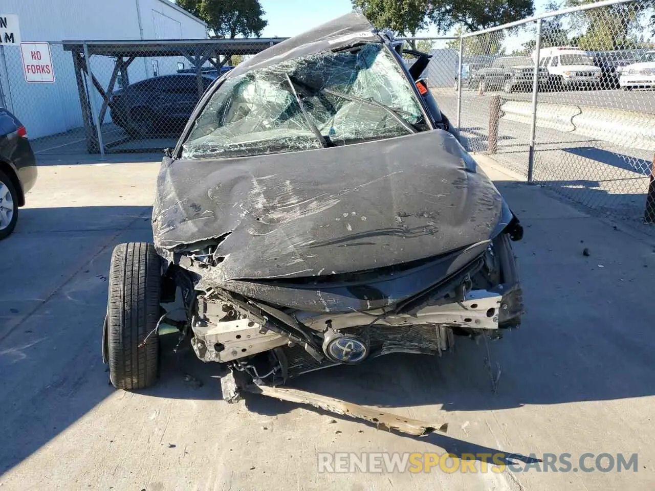 5 Photograph of a damaged car 4T1C31AK2NU573049 TOYOTA CAMRY 2022