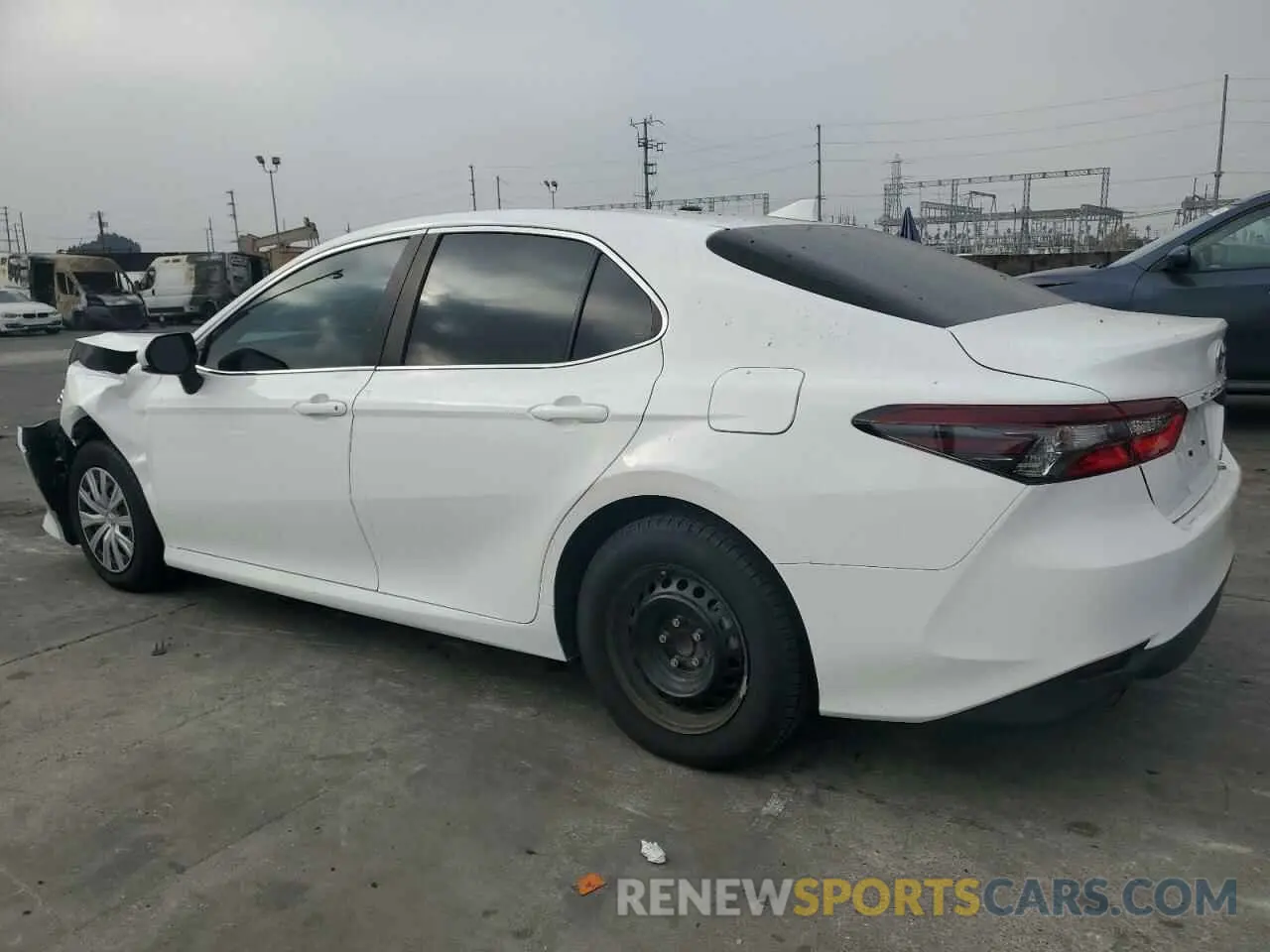 2 Photograph of a damaged car 4T1C31AK2NU573536 TOYOTA CAMRY 2022