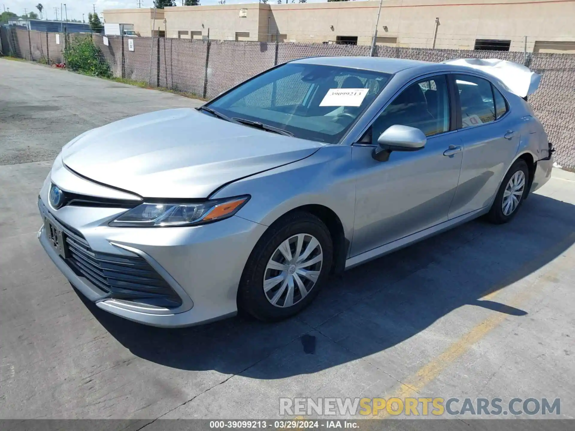 2 Photograph of a damaged car 4T1C31AK2NU575836 TOYOTA CAMRY 2022