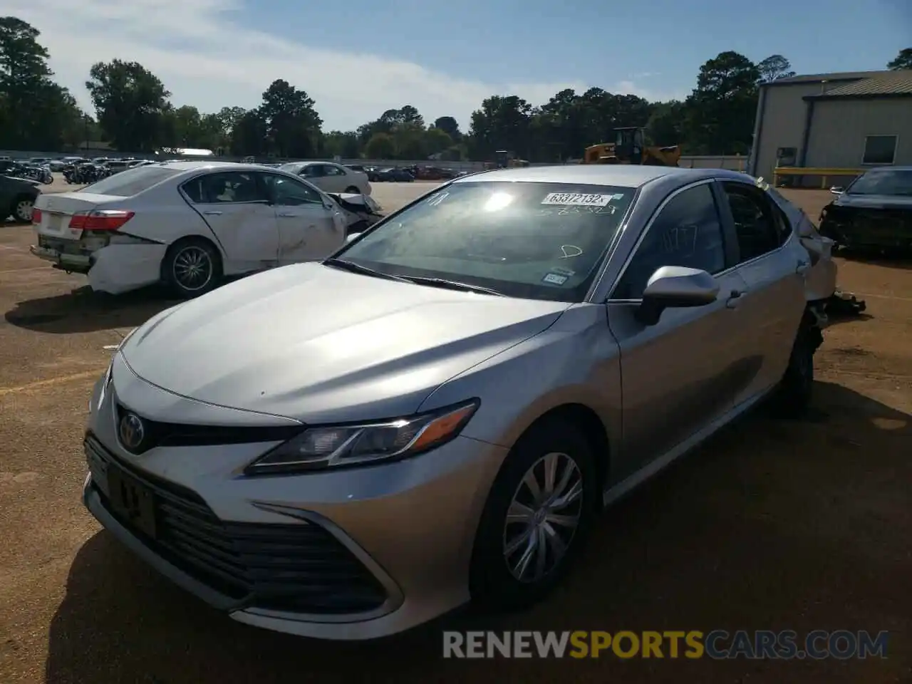 2 Photograph of a damaged car 4T1C31AK2NU585329 TOYOTA CAMRY 2022