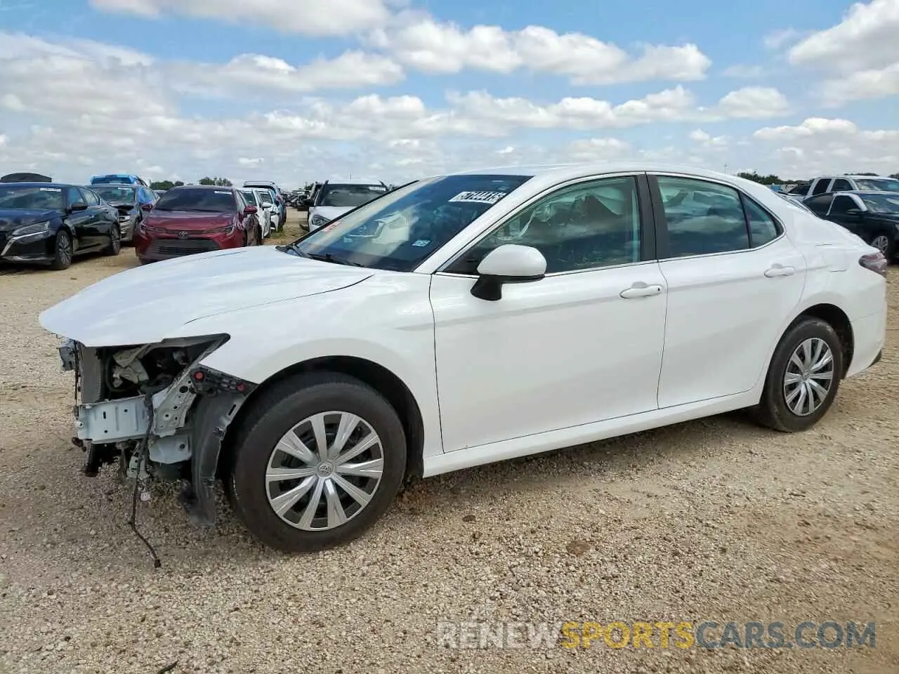 1 Photograph of a damaged car 4T1C31AK2NU585783 TOYOTA CAMRY 2022