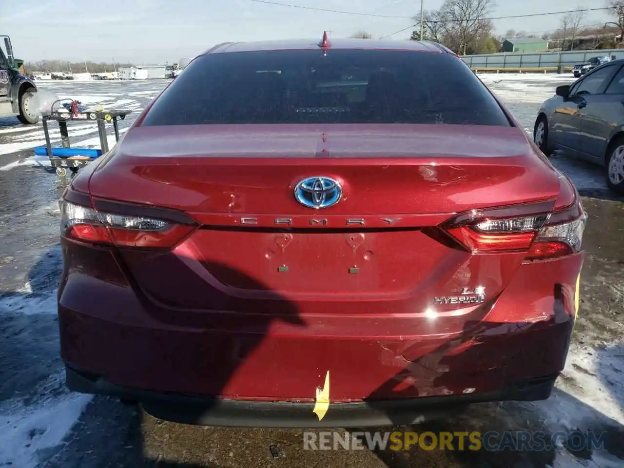 6 Photograph of a damaged car 4T1C31AK2NU597061 TOYOTA CAMRY 2022