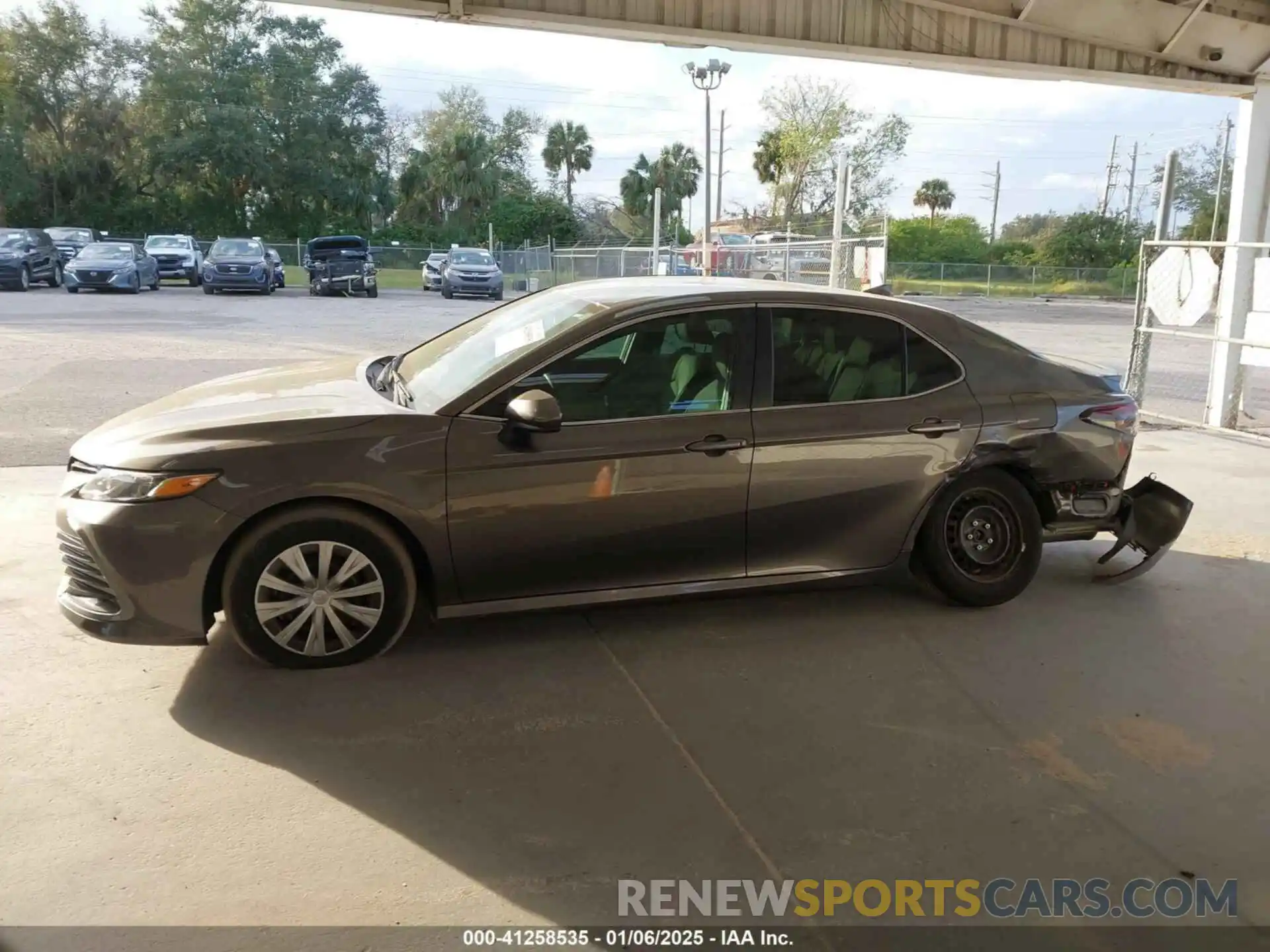 14 Photograph of a damaged car 4T1C31AK2NU598498 TOYOTA CAMRY 2022