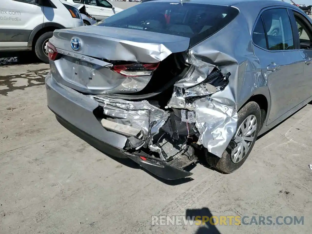 9 Photograph of a damaged car 4T1C31AK3NU578986 TOYOTA CAMRY 2022