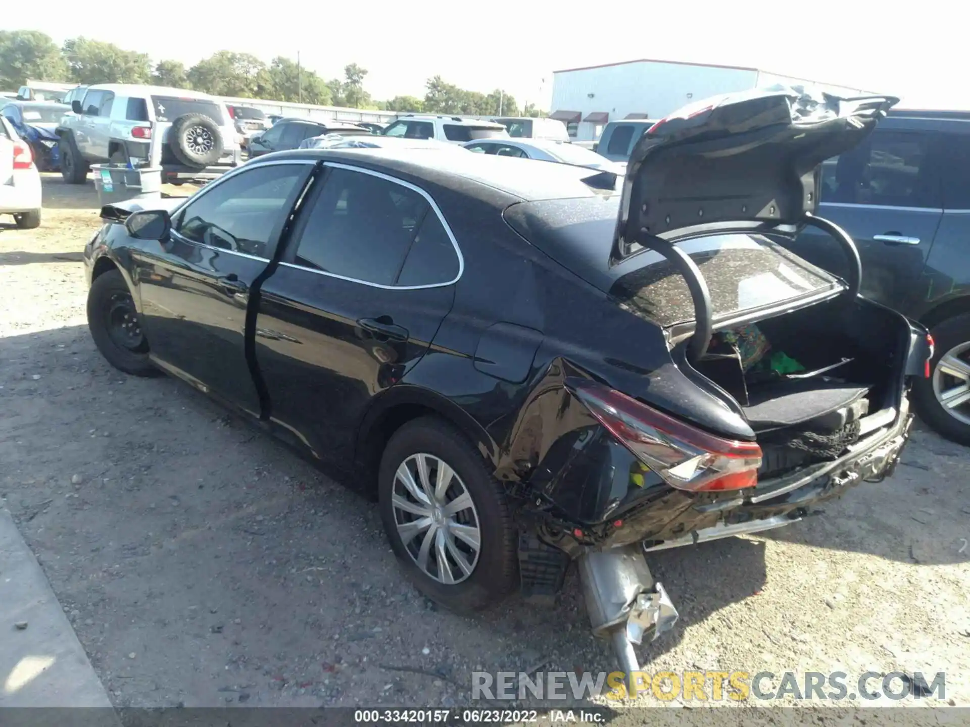 3 Photograph of a damaged car 4T1C31AK3NU586831 TOYOTA CAMRY 2022