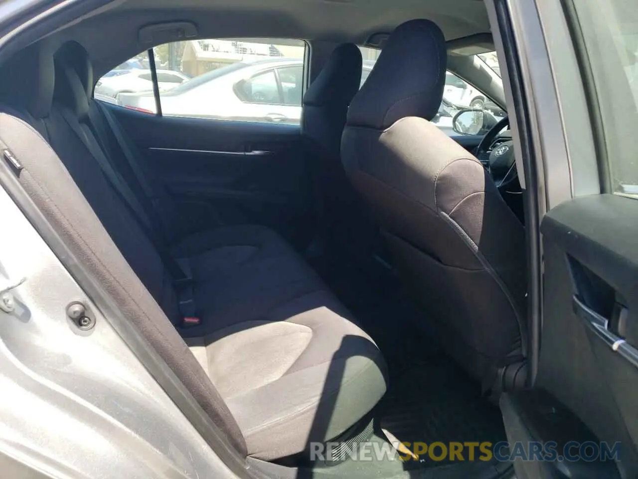 10 Photograph of a damaged car 4T1C31AK4NU584652 TOYOTA CAMRY 2022