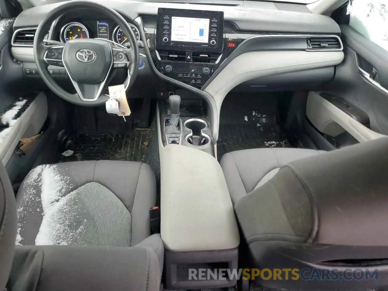 8 Photograph of a damaged car 4T1C31AK4NU596736 TOYOTA CAMRY 2022