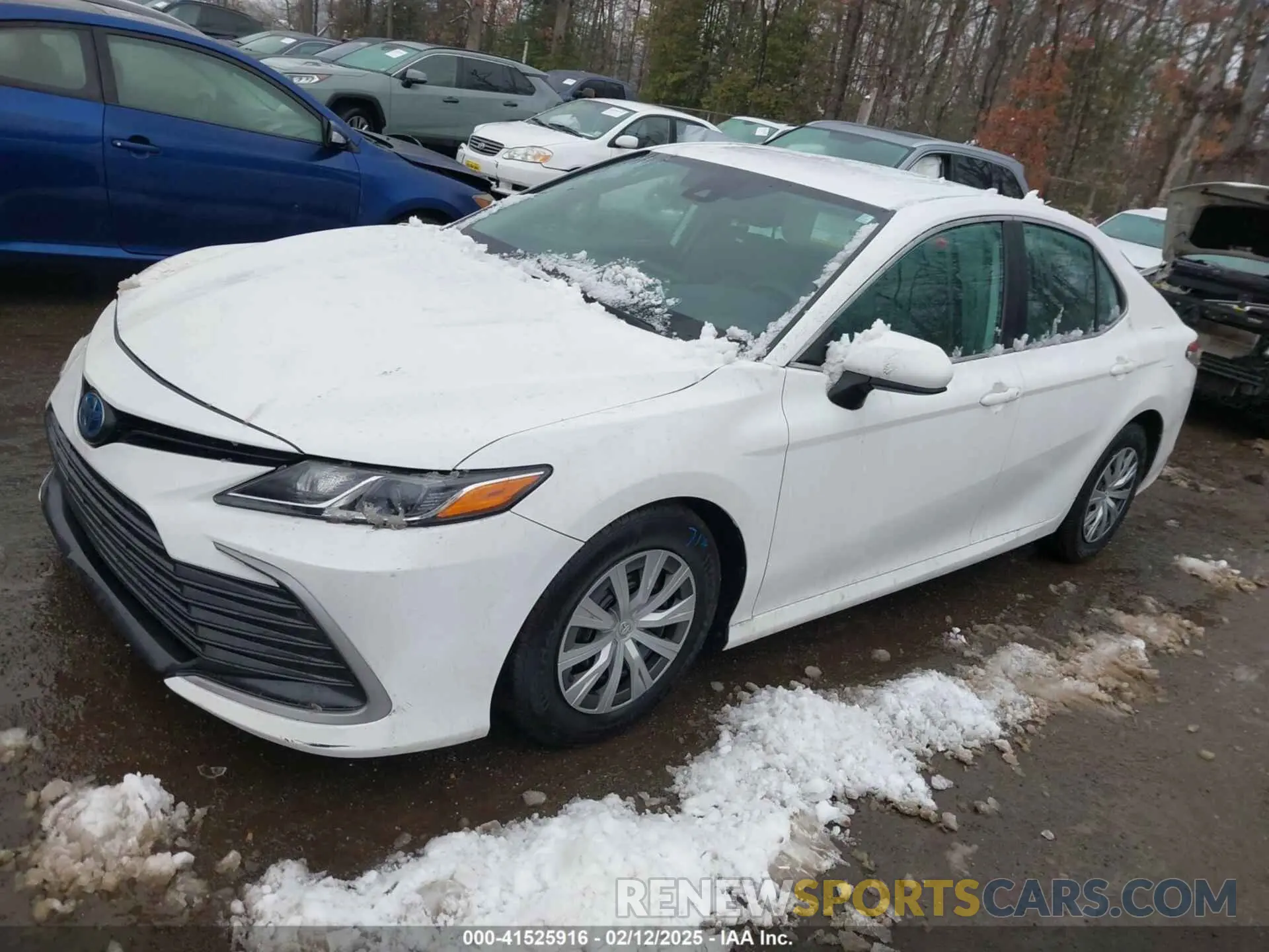 2 Photograph of a damaged car 4T1C31AK5NU039267 TOYOTA CAMRY 2022