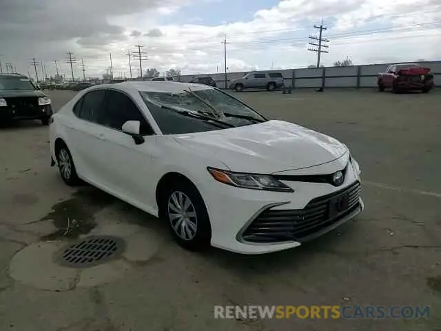 13 Photograph of a damaged car 4T1C31AK5NU570176 TOYOTA CAMRY 2022