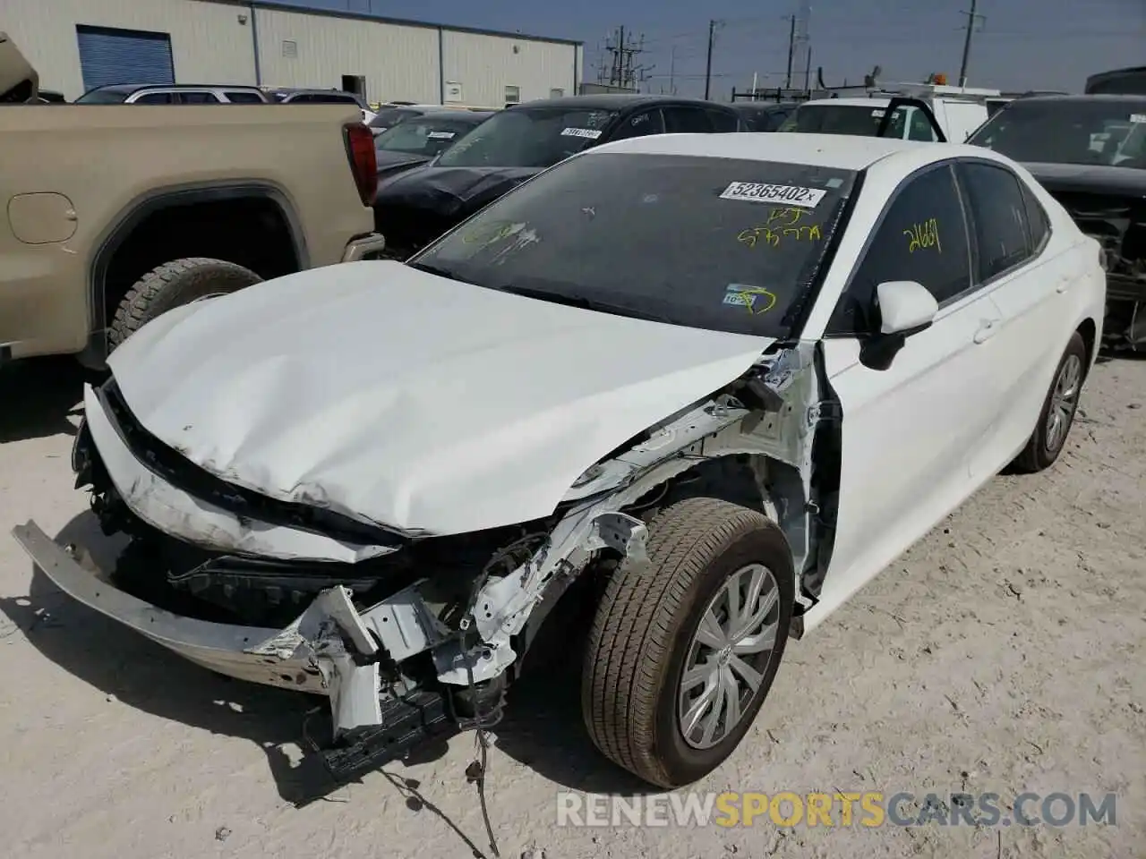 2 Photograph of a damaged car 4T1C31AK5NU575779 TOYOTA CAMRY 2022