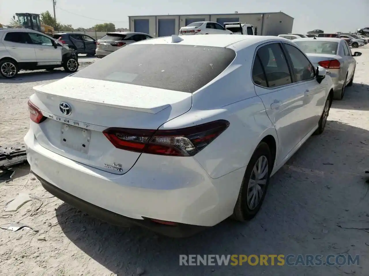 4 Photograph of a damaged car 4T1C31AK5NU575779 TOYOTA CAMRY 2022