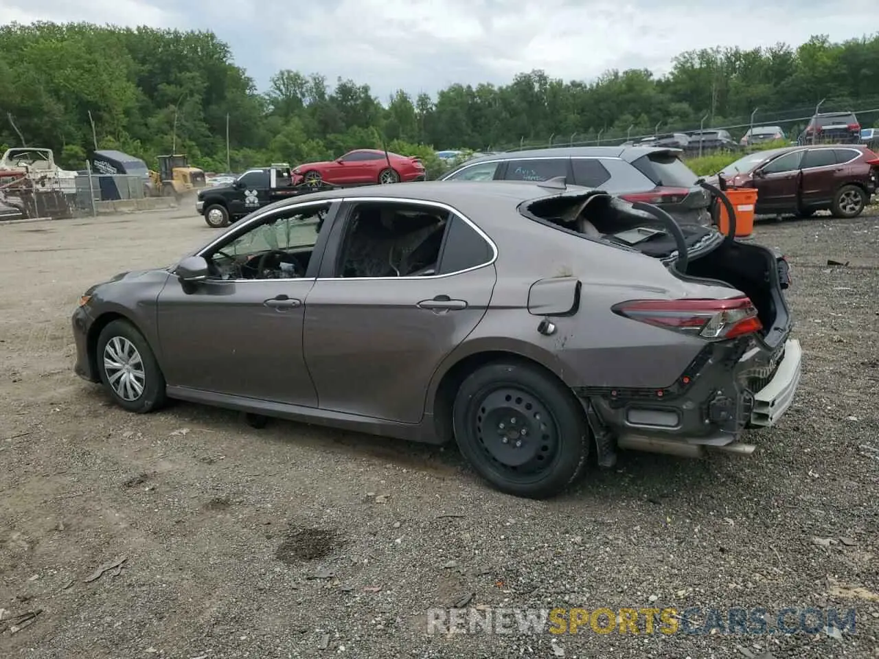 2 Photograph of a damaged car 4T1C31AK5NU581128 TOYOTA CAMRY 2022