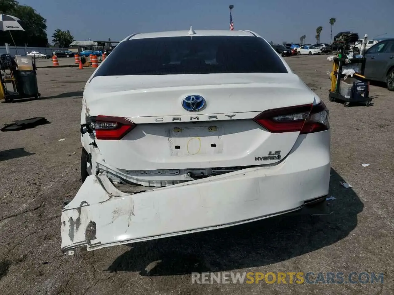 6 Photograph of a damaged car 4T1C31AK5NU594574 TOYOTA CAMRY 2022