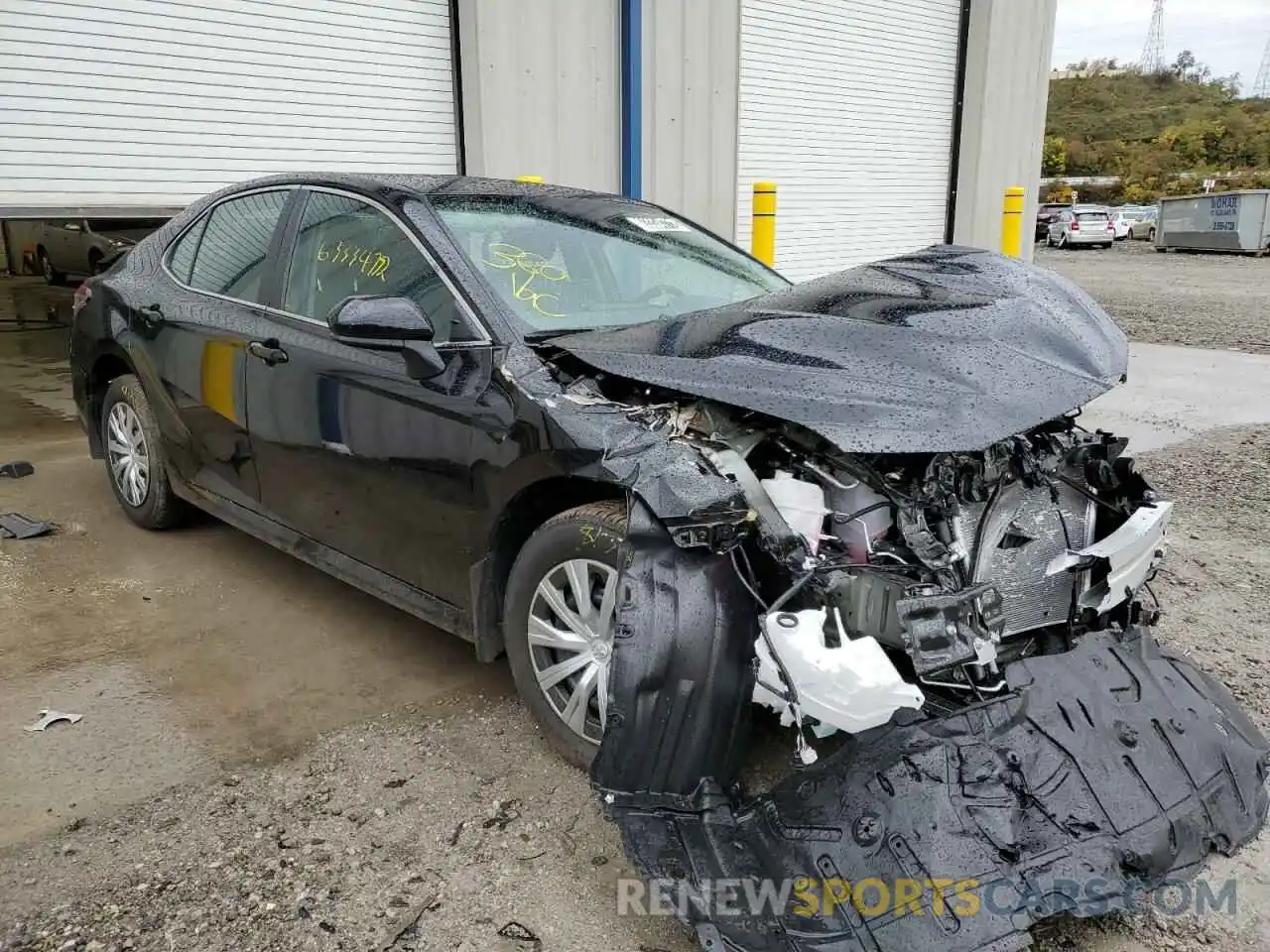 1 Photograph of a damaged car 4T1C31AK5NU599001 TOYOTA CAMRY 2022