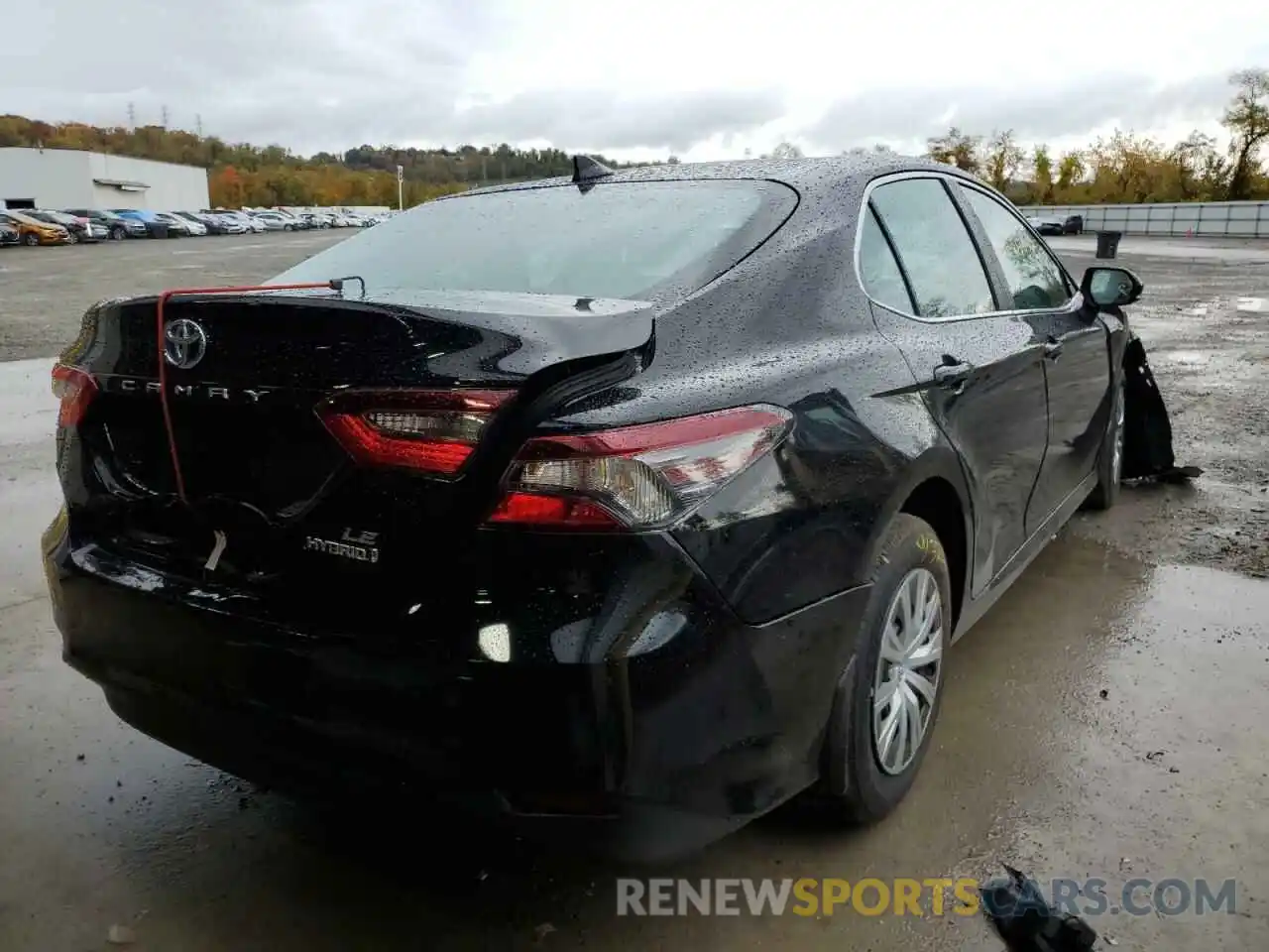 4 Photograph of a damaged car 4T1C31AK5NU599001 TOYOTA CAMRY 2022