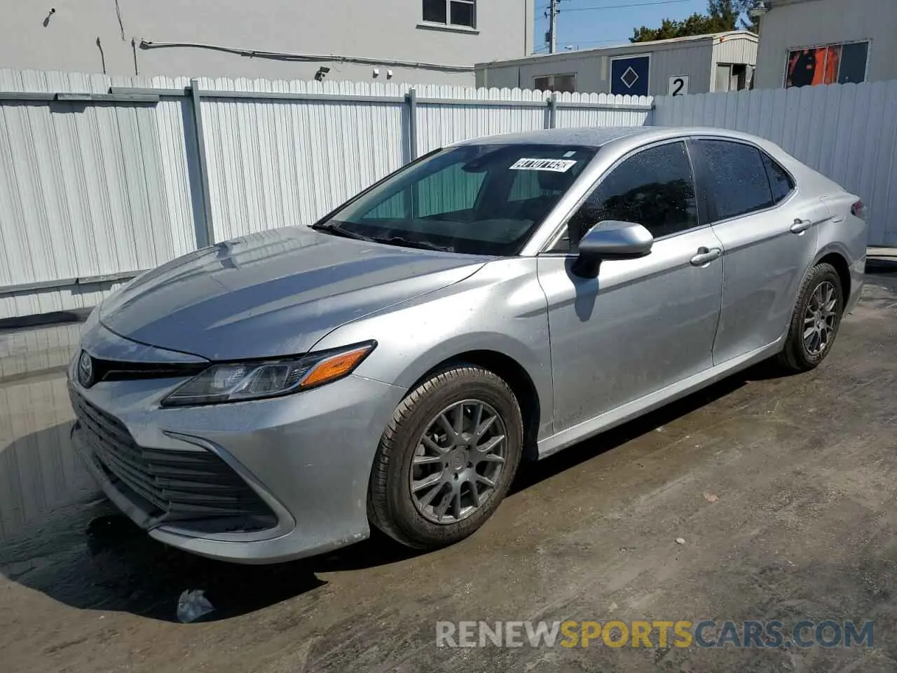 1 Photograph of a damaged car 4T1C31AK6NU575340 TOYOTA CAMRY 2022