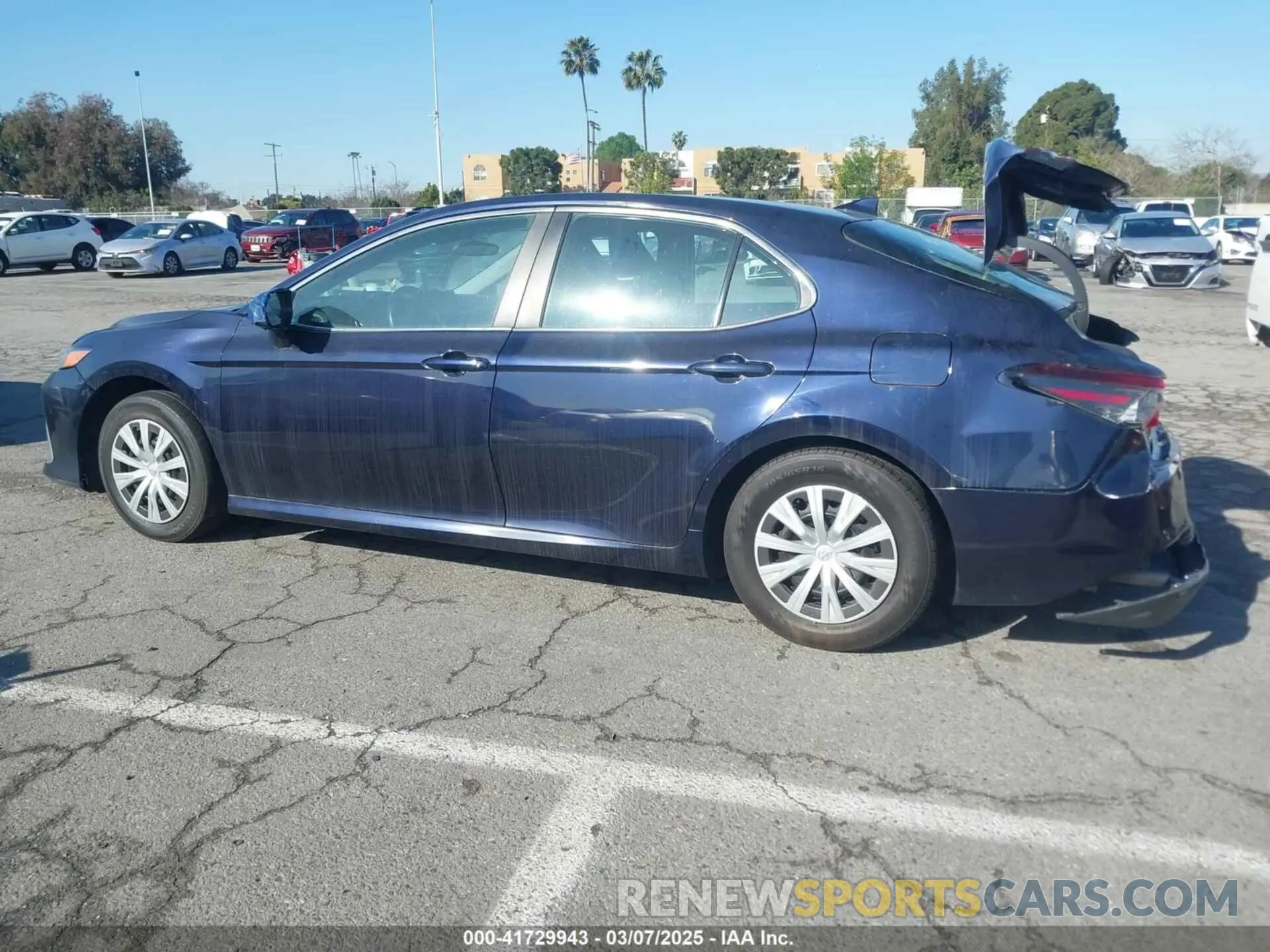 14 Photograph of a damaged car 4T1C31AK7NU042879 TOYOTA CAMRY 2022