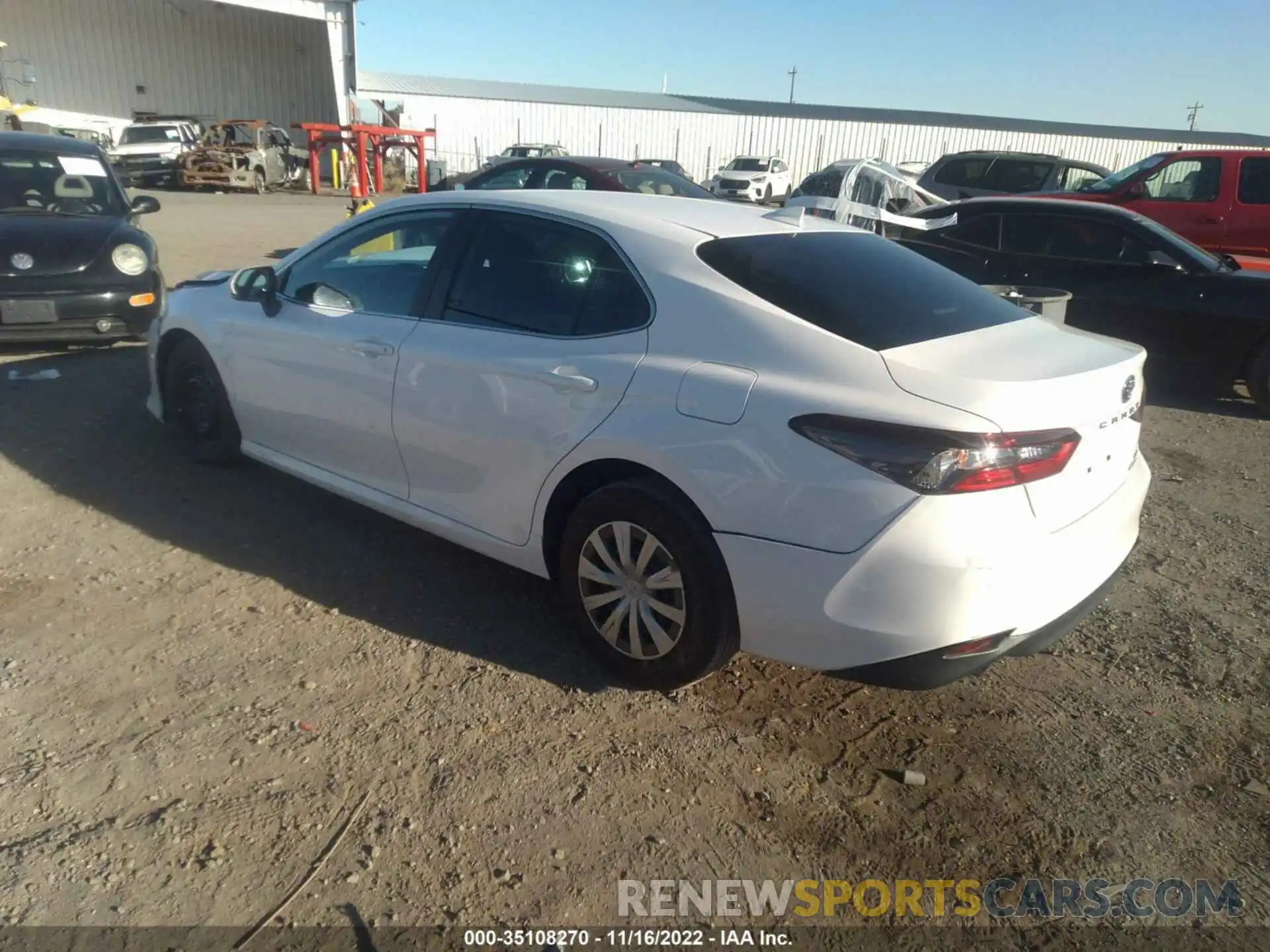 3 Photograph of a damaged car 4T1C31AK7NU572740 TOYOTA CAMRY 2022