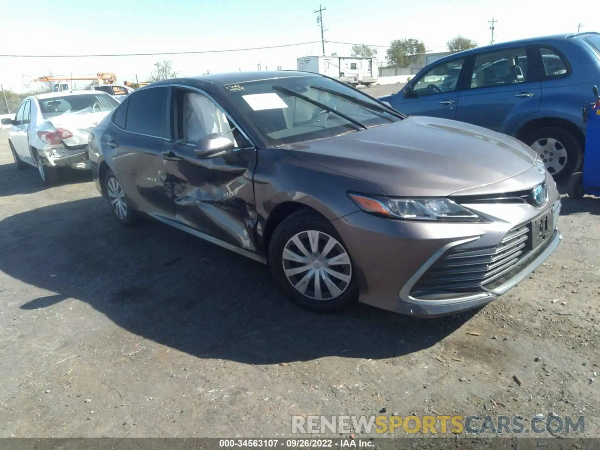 1 Photograph of a damaged car 4T1C31AK7NU573693 TOYOTA CAMRY 2022