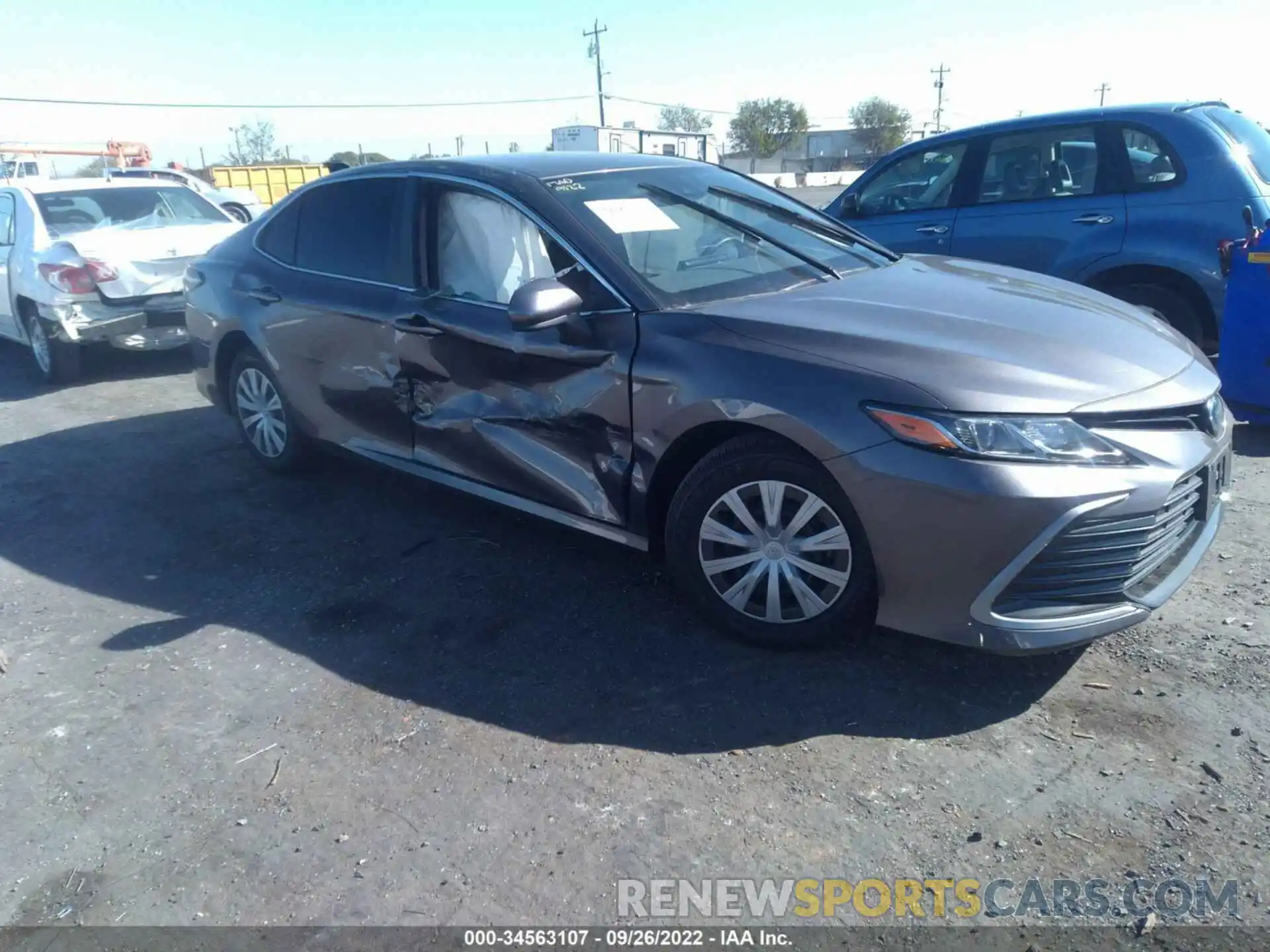 6 Photograph of a damaged car 4T1C31AK7NU573693 TOYOTA CAMRY 2022