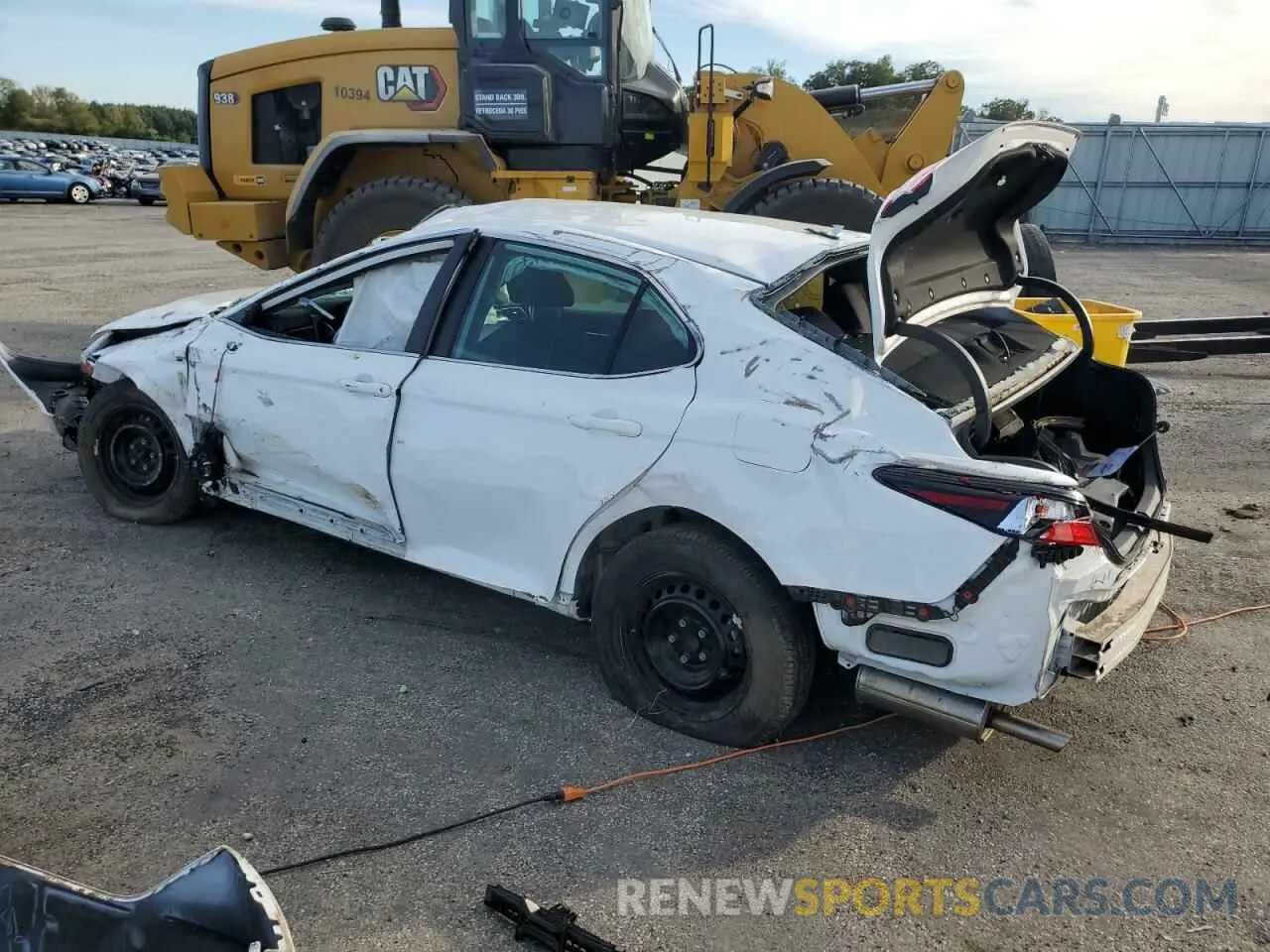 2 Photograph of a damaged car 4T1C31AK7NU577307 TOYOTA CAMRY 2022