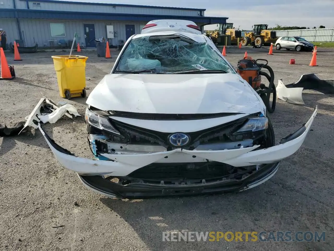 5 Photograph of a damaged car 4T1C31AK7NU577307 TOYOTA CAMRY 2022