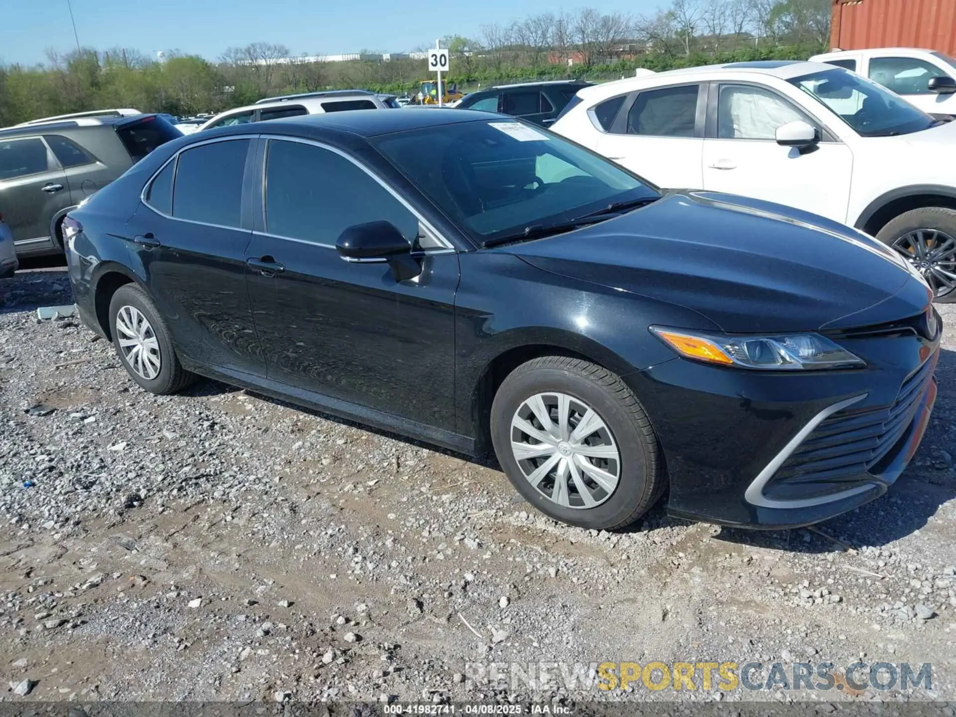 1 Photograph of a damaged car 4T1C31AK7NU580160 TOYOTA CAMRY 2022