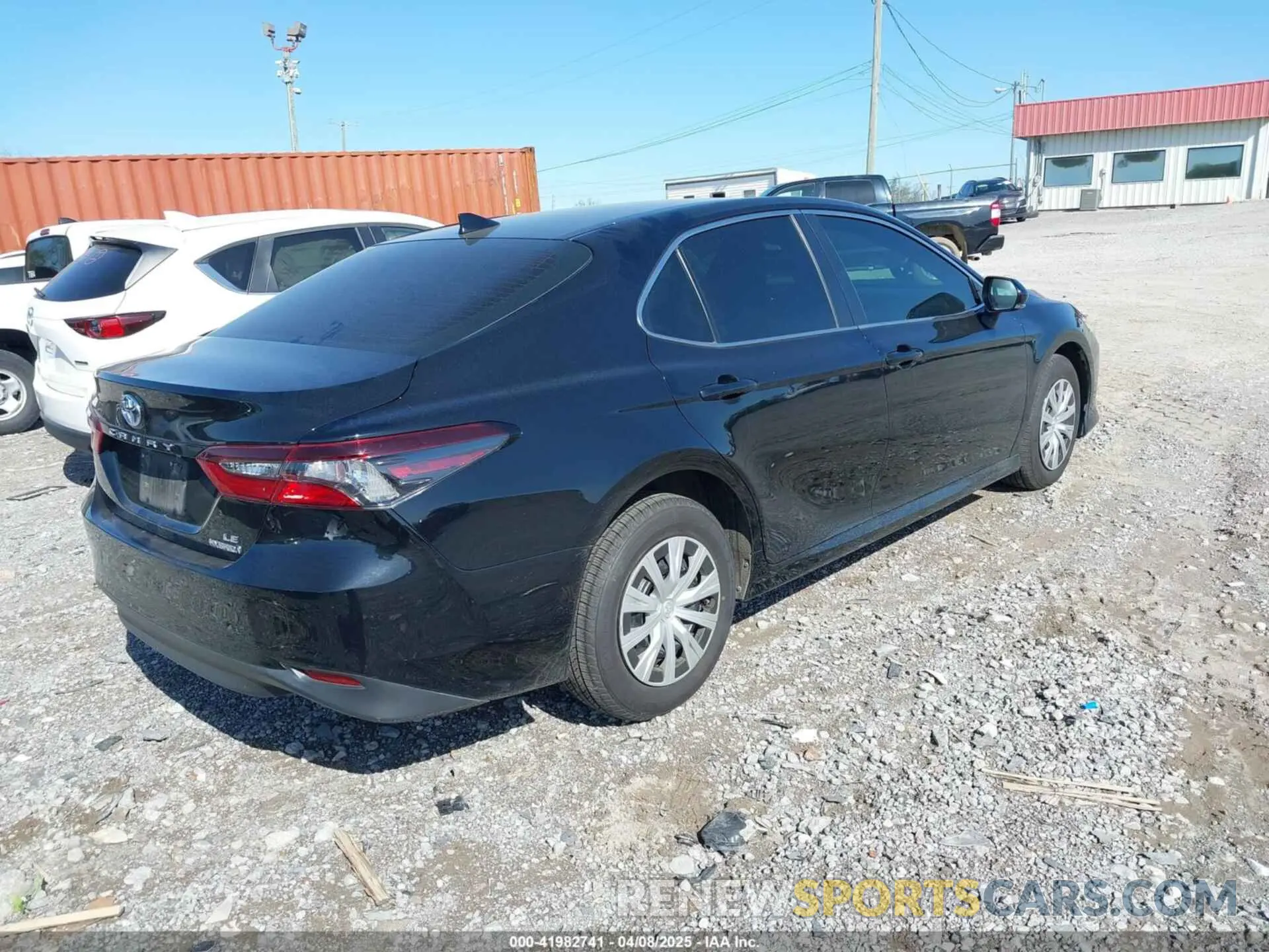 4 Photograph of a damaged car 4T1C31AK7NU580160 TOYOTA CAMRY 2022