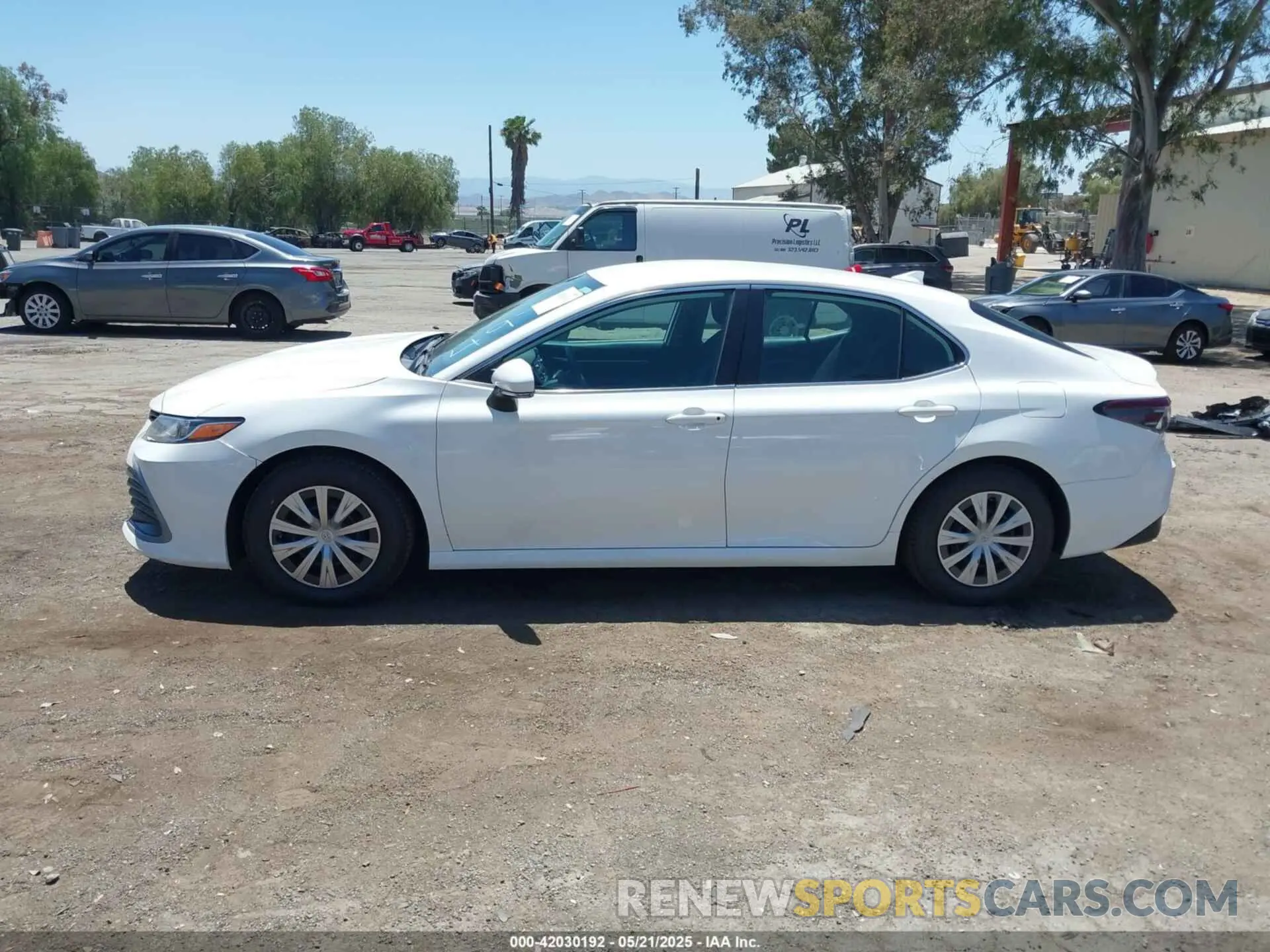 14 Photograph of a damaged car 4T1C31AK7NU584970 TOYOTA CAMRY 2022