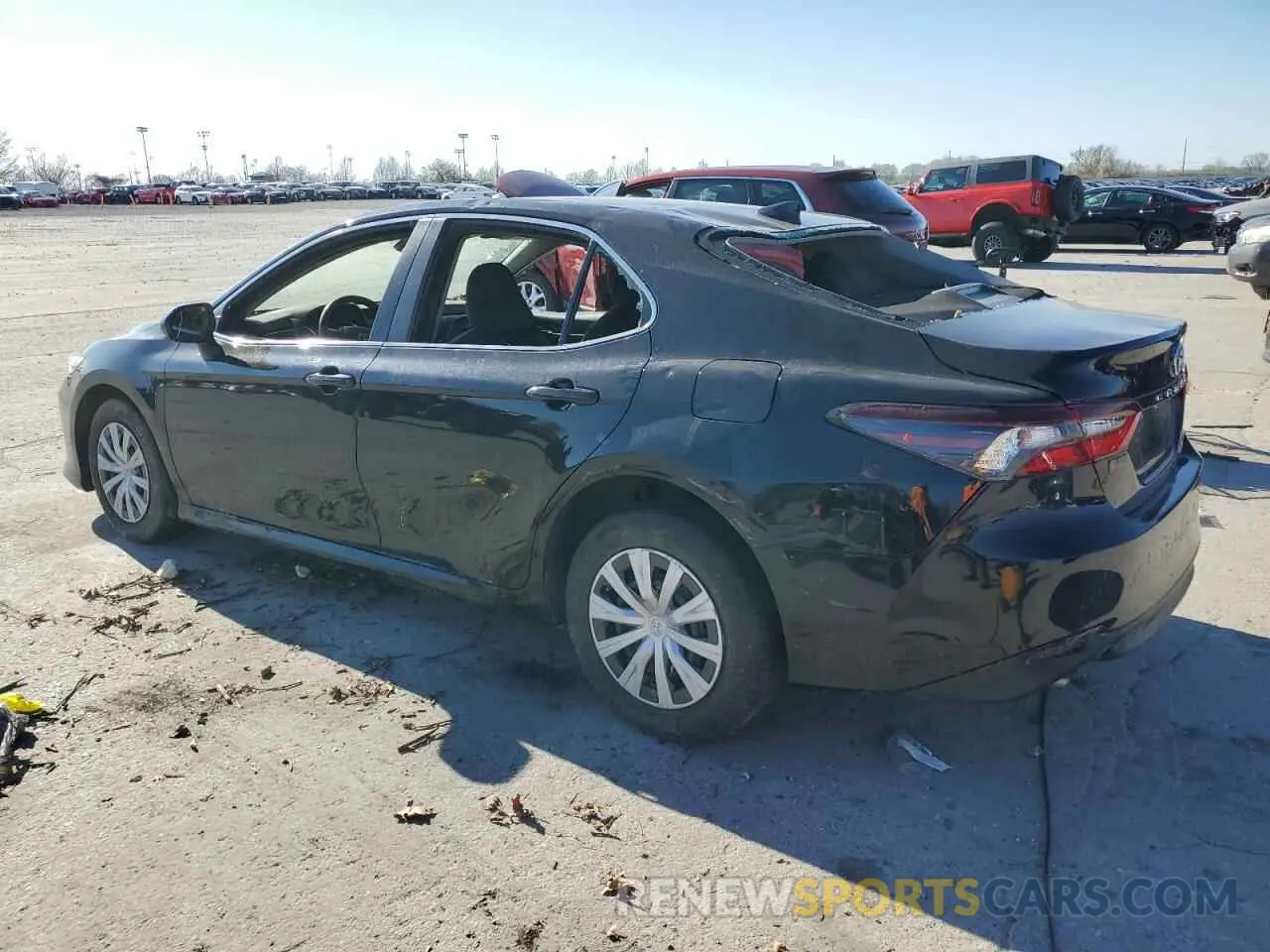 2 Photograph of a damaged car 4T1C31AK8NU570687 TOYOTA CAMRY 2022