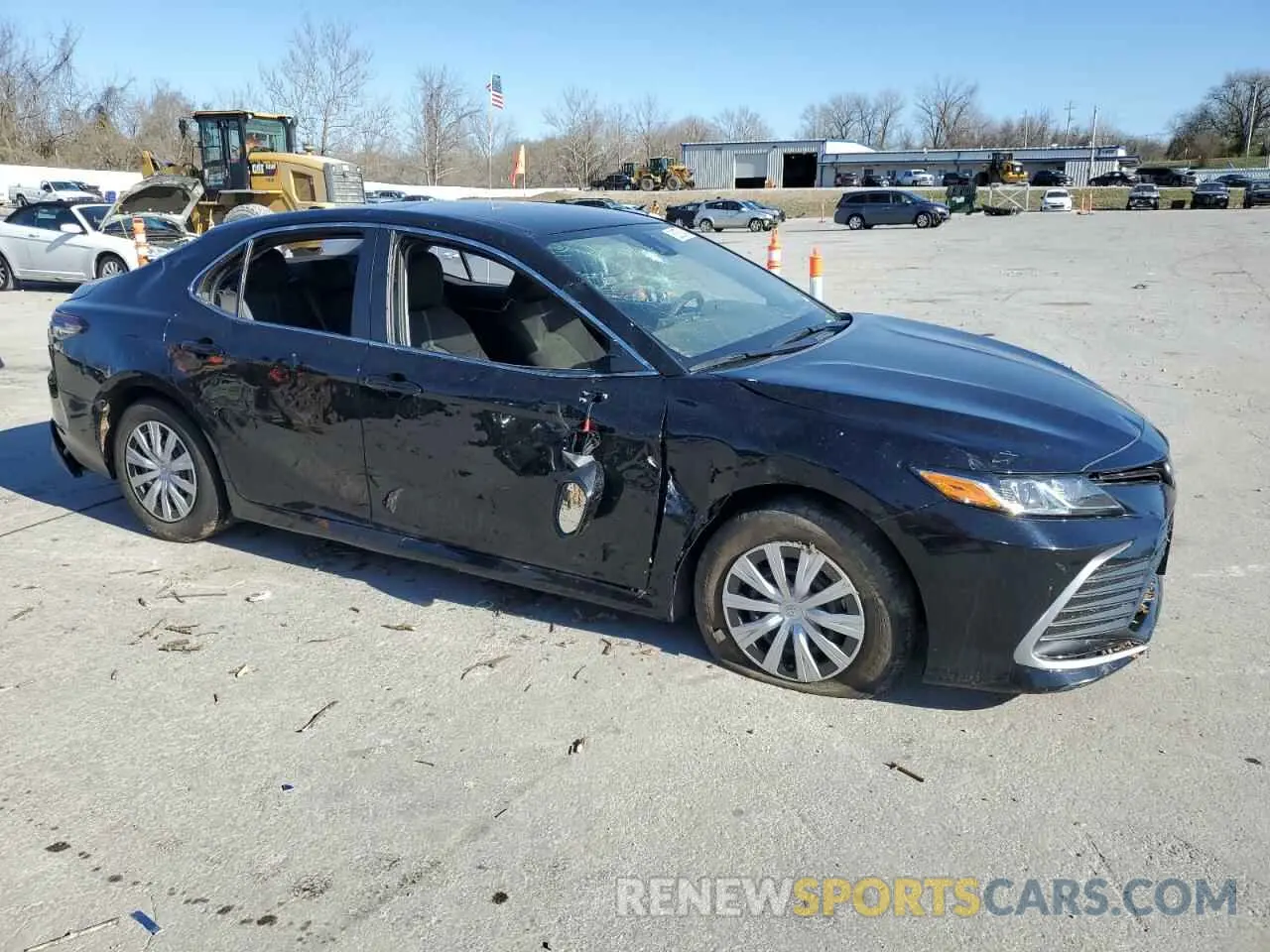 4 Photograph of a damaged car 4T1C31AK8NU570687 TOYOTA CAMRY 2022