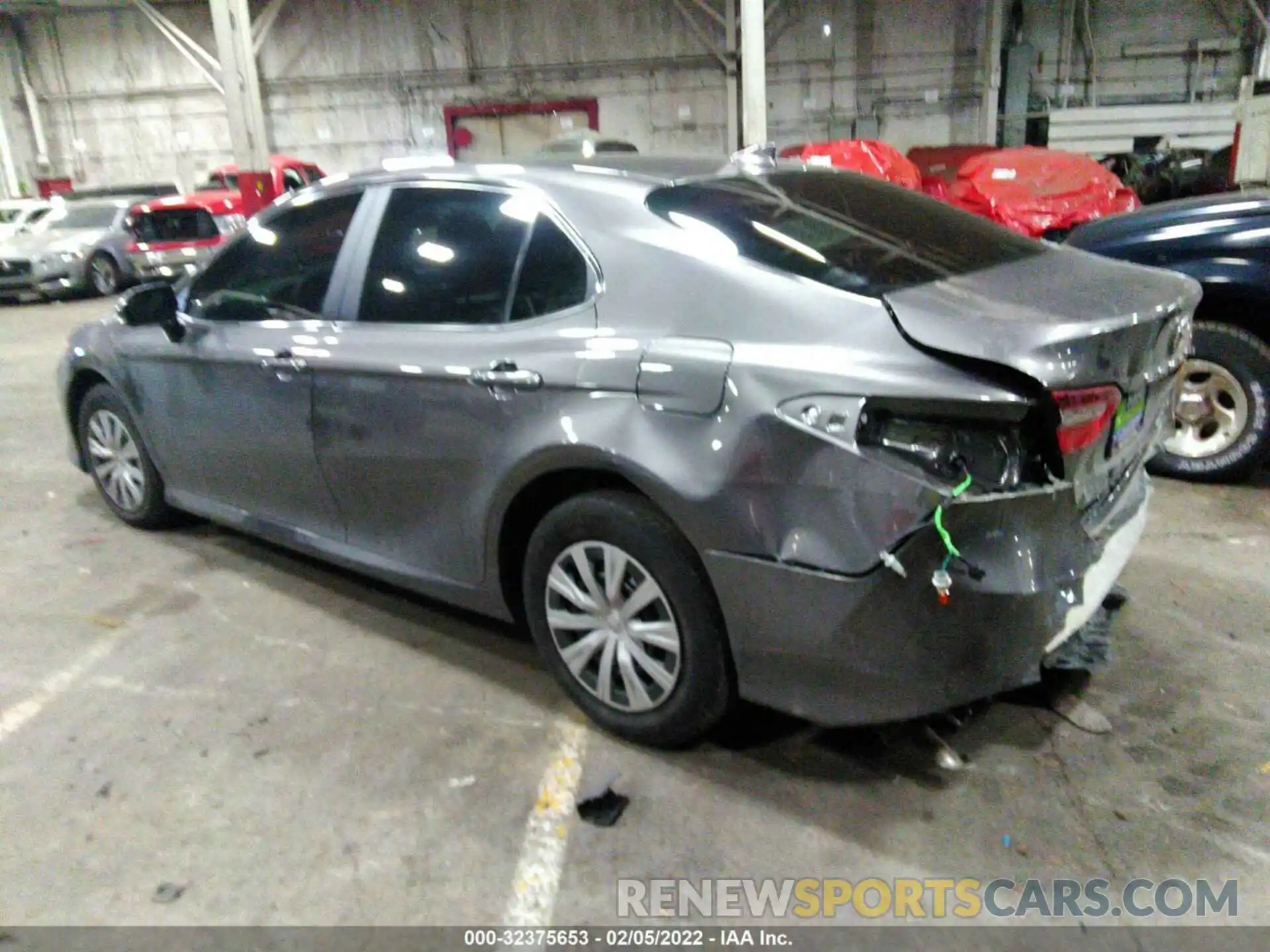 3 Photograph of a damaged car 4T1C31AK8NU572715 TOYOTA CAMRY 2022