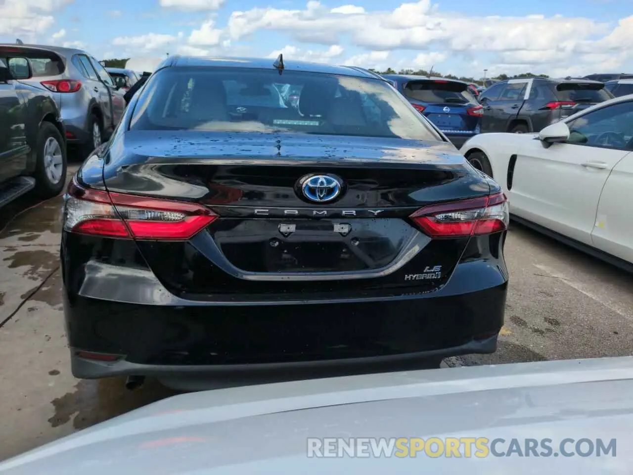 6 Photograph of a damaged car 4T1C31AK8NU576909 TOYOTA CAMRY 2022