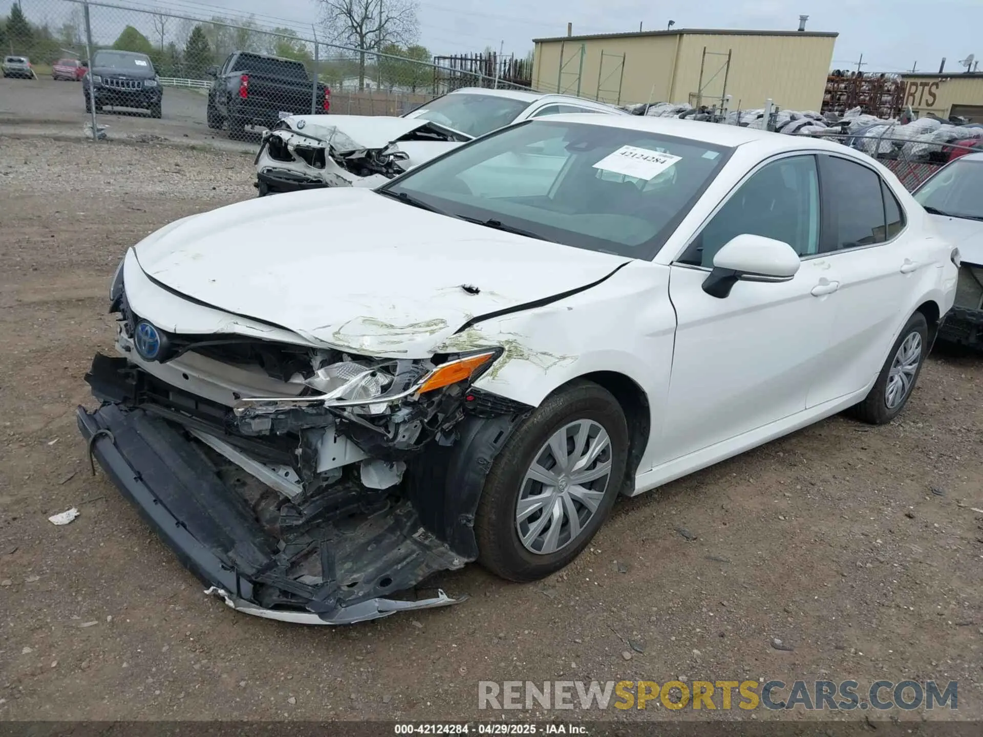 2 Photograph of a damaged car 4T1C31AK9NU572495 TOYOTA CAMRY 2022