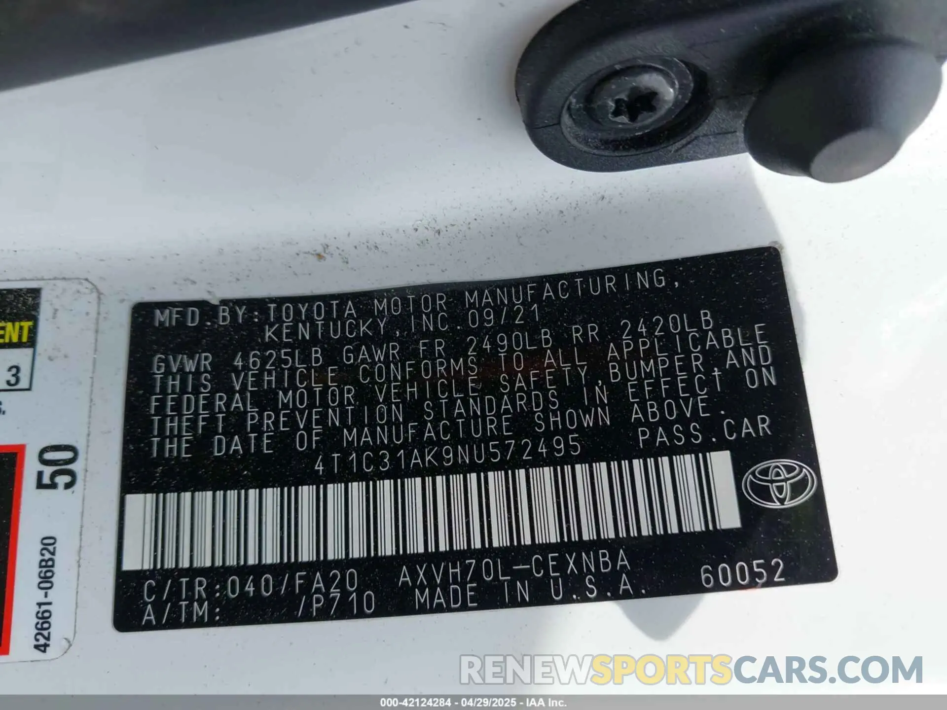 9 Photograph of a damaged car 4T1C31AK9NU572495 TOYOTA CAMRY 2022