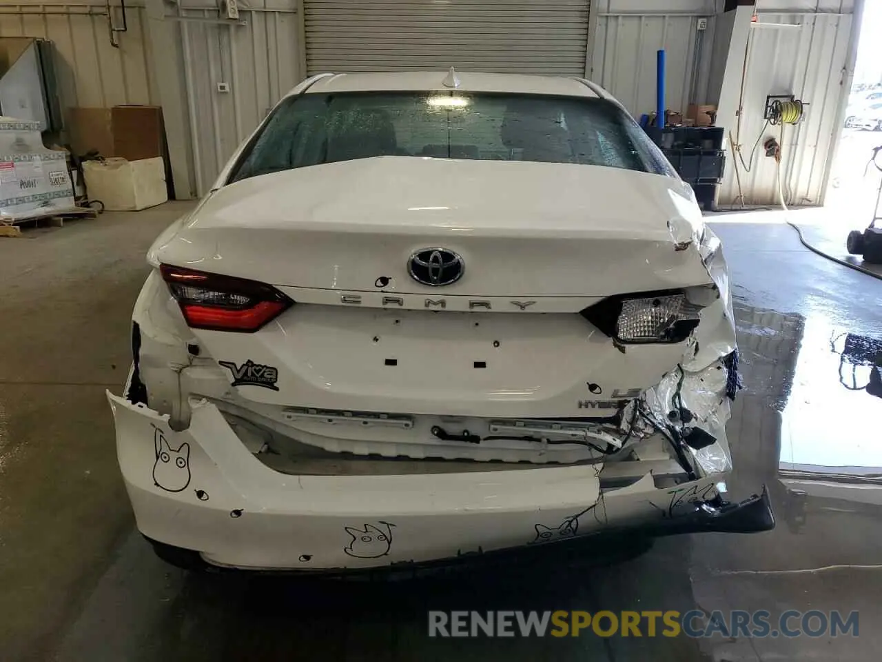 6 Photograph of a damaged car 4T1C31AK9NU581990 TOYOTA CAMRY 2022