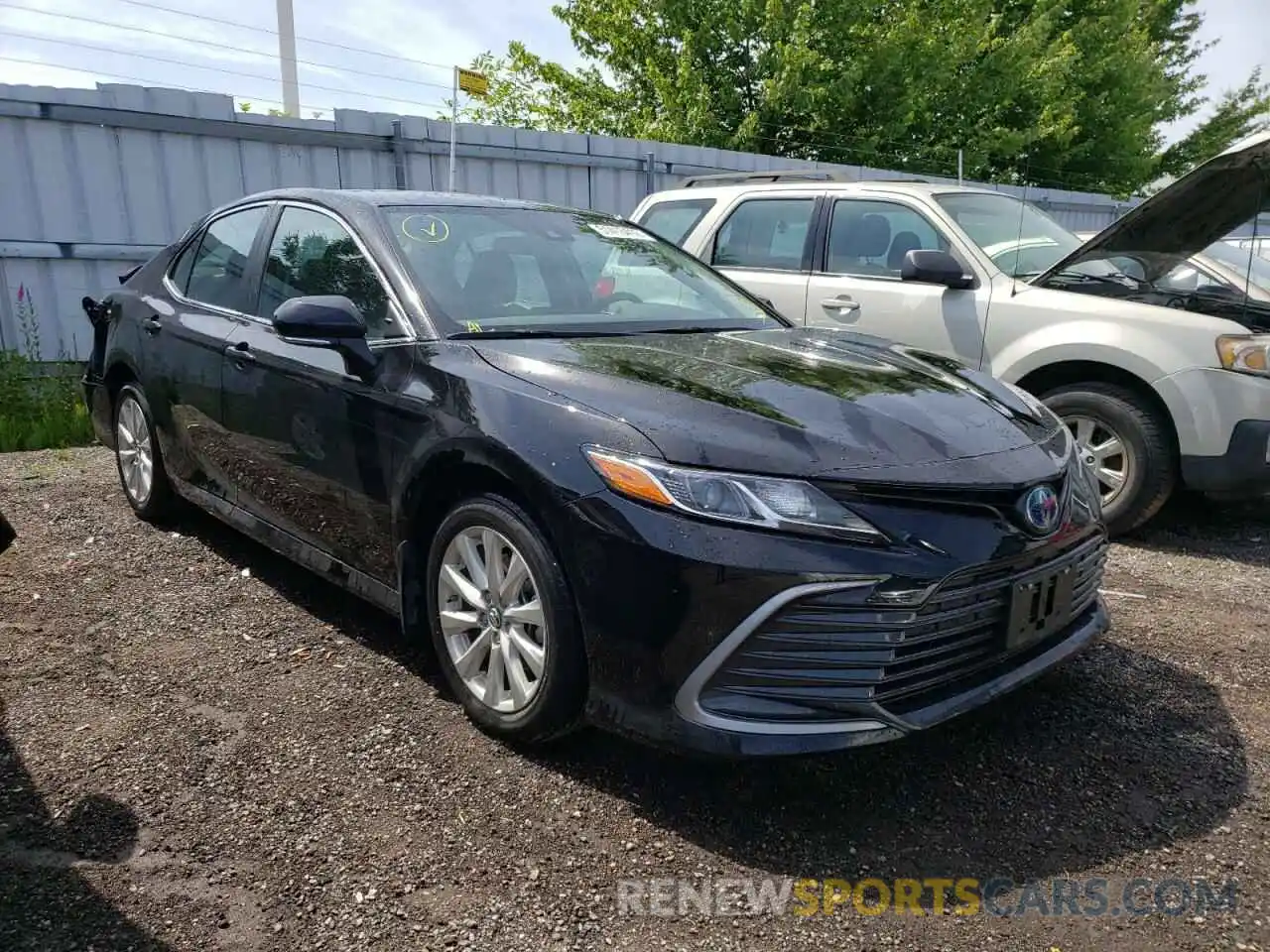 1 Photograph of a damaged car 4T1C31AK9NU588499 TOYOTA CAMRY 2022