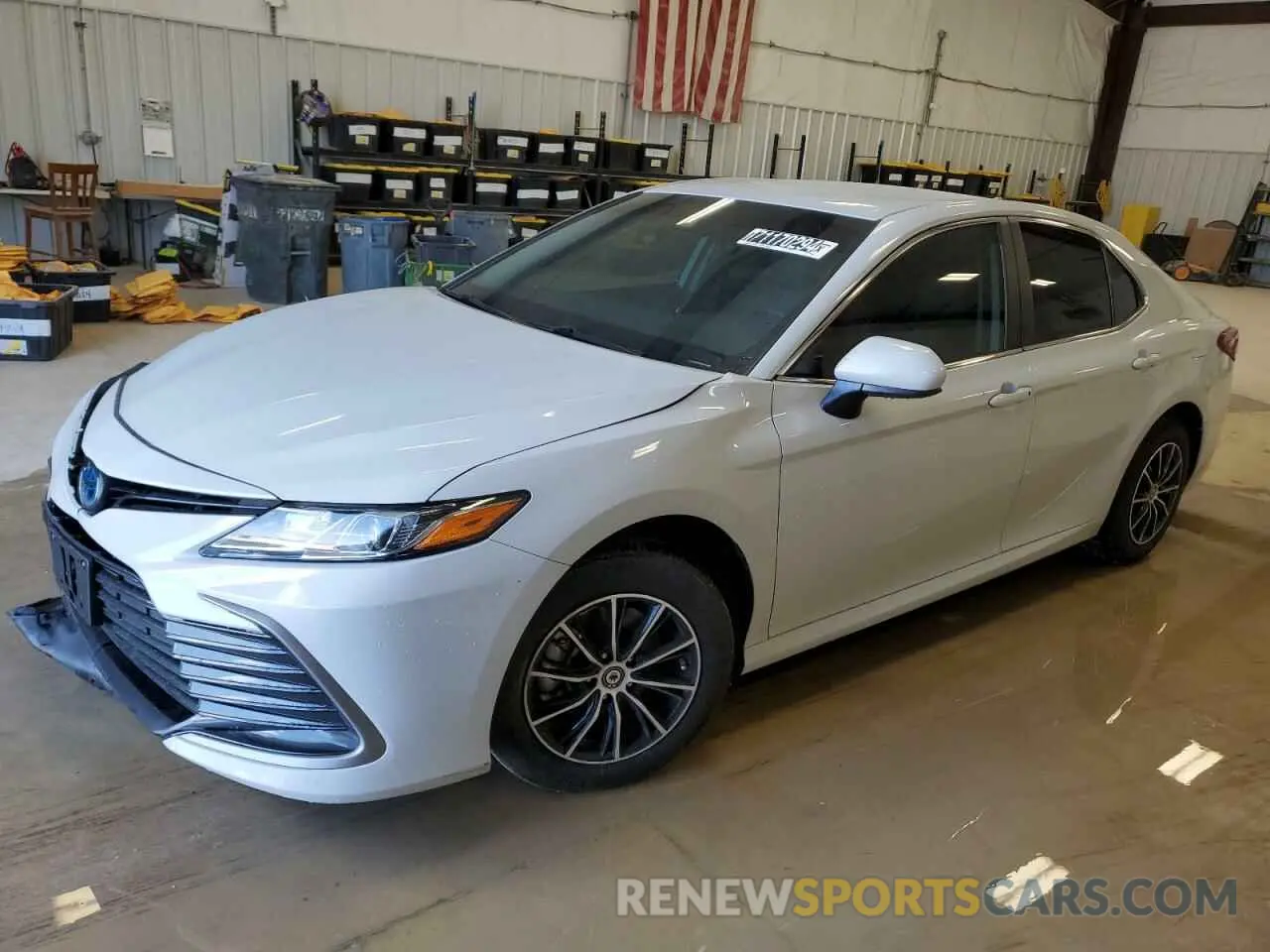 1 Photograph of a damaged car 4T1C31AKXNU044352 TOYOTA CAMRY 2022