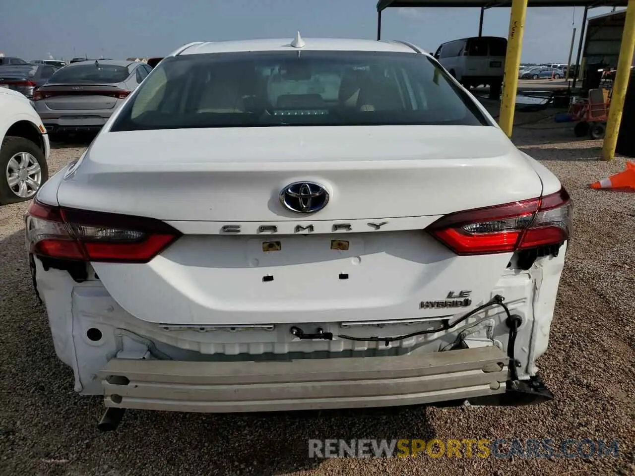 6 Photograph of a damaged car 4T1C31AKXNU578502 TOYOTA CAMRY 2022