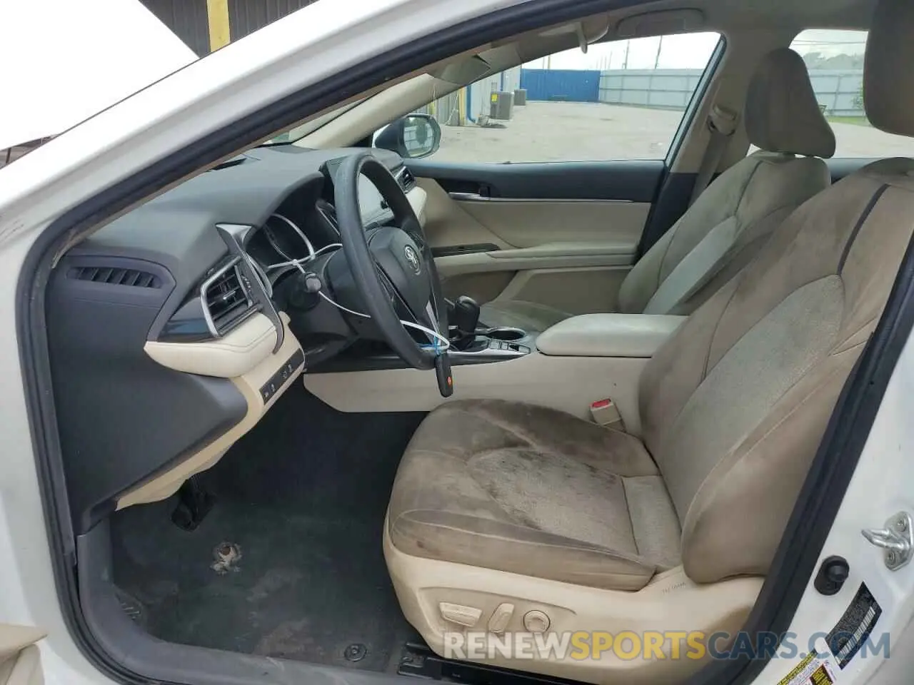 7 Photograph of a damaged car 4T1C31AKXNU578502 TOYOTA CAMRY 2022