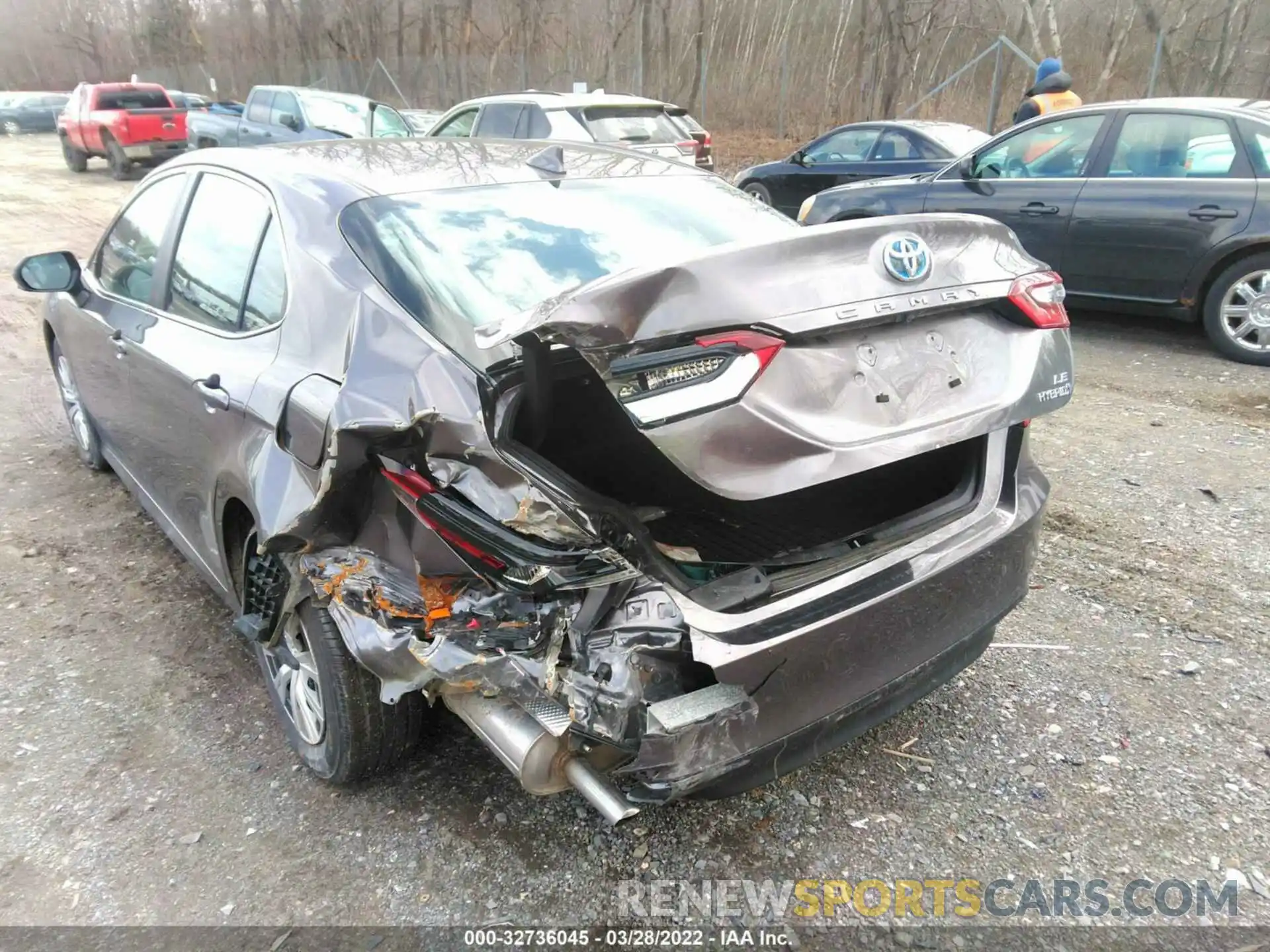 6 Photograph of a damaged car 4T1C31AKXNU579682 TOYOTA CAMRY 2022