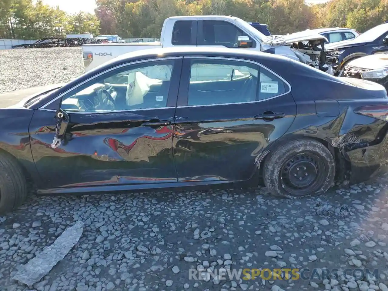 9 Photograph of a damaged car 4T1C31AKXNU580895 TOYOTA CAMRY 2022