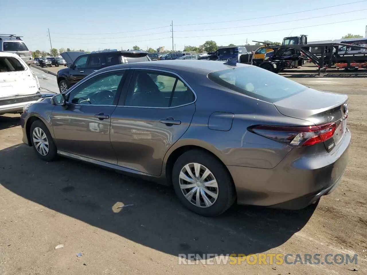 2 Photograph of a damaged car 4T1C31AKXNU588110 TOYOTA CAMRY 2022