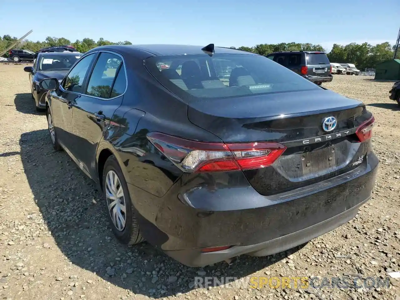 3 Photograph of a damaged car 4T1C31AKXNU591699 TOYOTA CAMRY 2022