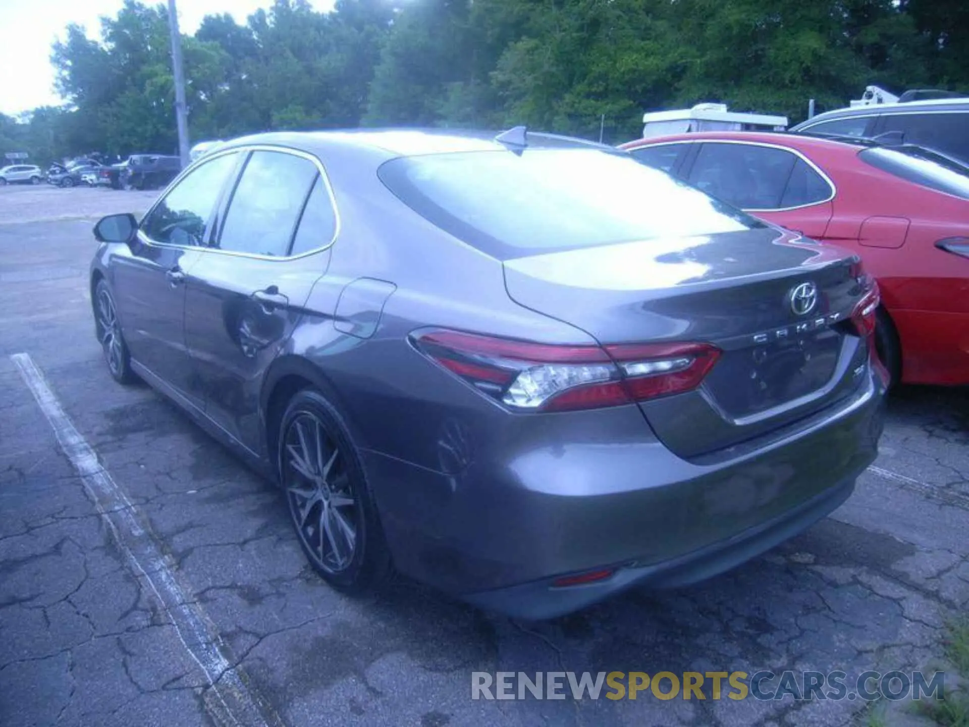 10 Photograph of a damaged car 4T1F11AK0NU020452 TOYOTA CAMRY 2022