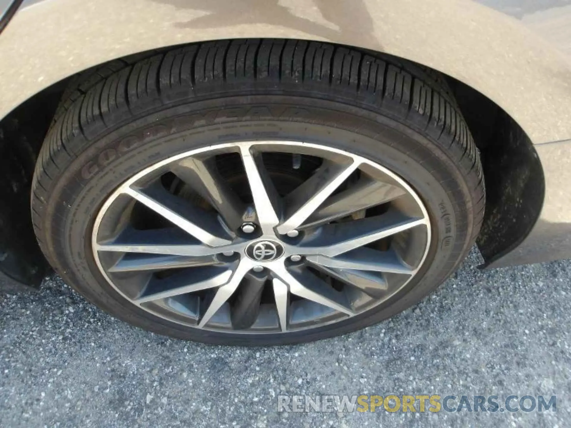 2 Photograph of a damaged car 4T1F11AK0NU020452 TOYOTA CAMRY 2022